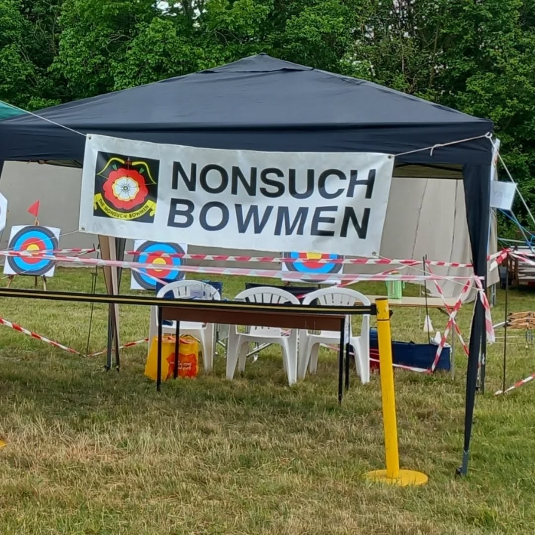 What a great weekend at the #nonsuchcountryshow 2026!
With the help of many club members and relatives, we were able to smoothly and successfully run another year, letting the public have a go at this wonderful sport.
Thank you to everyone who helped out, and everyone who gave it they best shot and picked up a bow(for some people for the first time ever). It was great to see so many smiles, high-fives and golds from people as young as 3.
For anyone who picked up a bow and caught the bug, please follow the link in our bio to our website, where details can be found regarding emails and beginners courses.
See you again next year!!
#nonsuchtownandcountryshow #volunteering #archeryforall #nonsuchpark @archerygbofficial