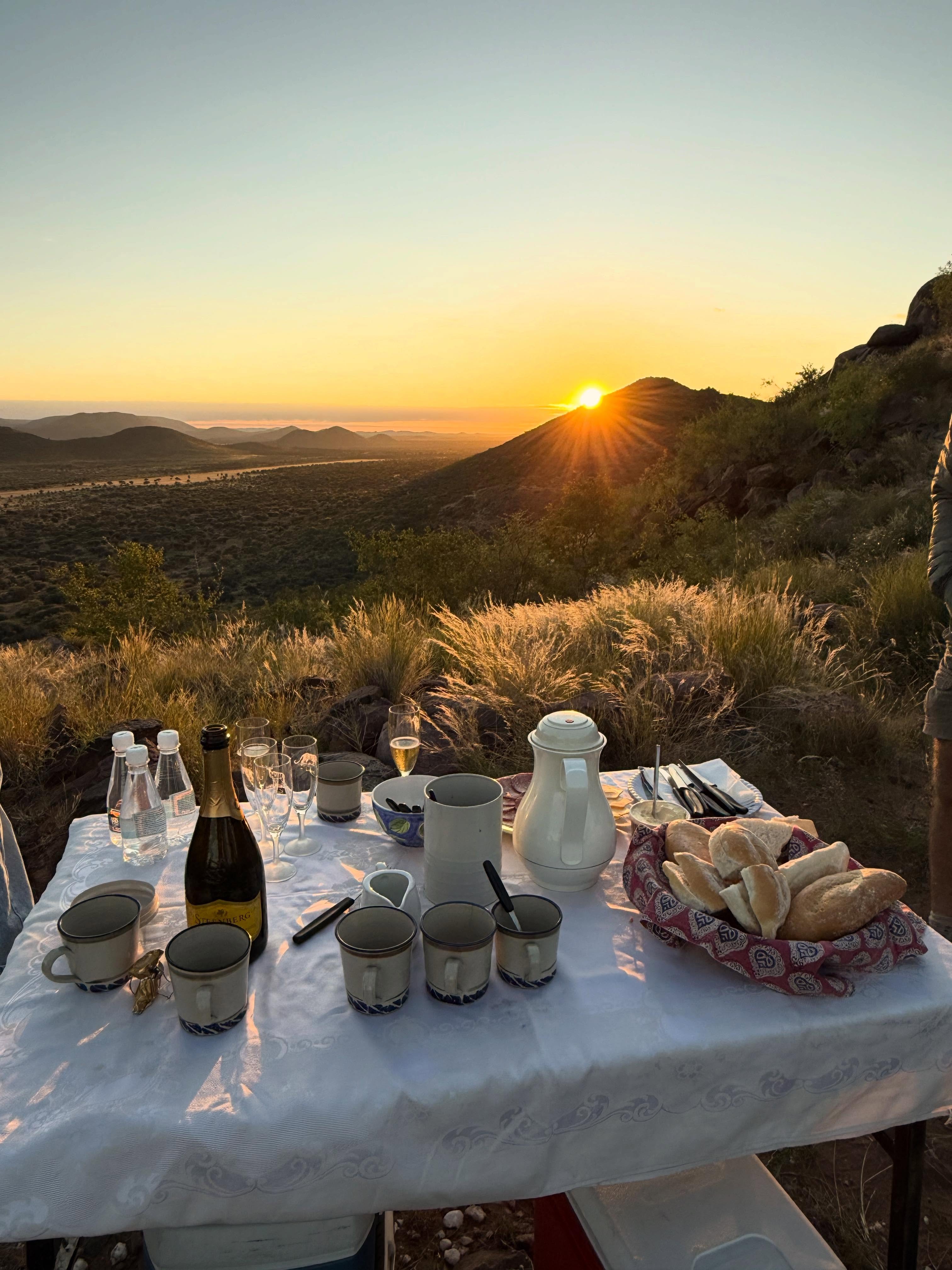 Ibenstein guest farm it’s all about creating special moments. From sunrise rides across the Namibian landscape to quiet evenings under endless stars, every experience is designed to become a memory our guests will carry long after they leave. The little details, personal touches, and connection with nature make each stay truly unforgettable.
📸 @magdalena.r_photography
#namibianlodge #namibianguestfarm #sunrisebreakfast