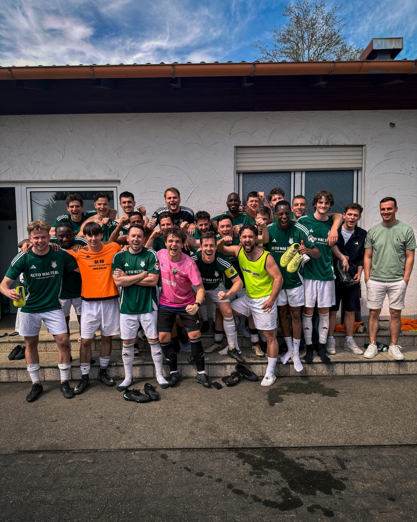 HEIMSIEG ❤️🔥
Unsere Erste gewann mit 2:0 gegen den TSV Oberalting-Seefeld! 💪
Mit dem Sieg konnte man sich aus der Abstiegszone befreien und steht nach Spieltag 22 über dem Strich auf Platz 9!
⚽️ Lukas Huber
⚽️ Frano Simic
#wirsindmaisach 💚