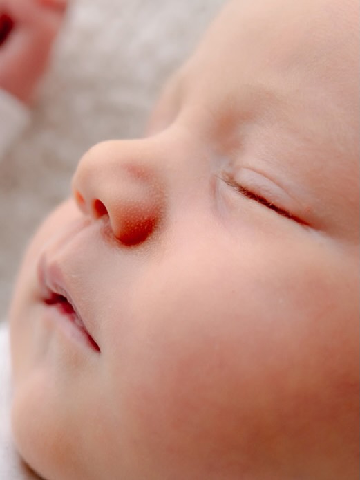 All die kleinen Details ✨
Bei eurem Newborn Fotoshooting halten wir nicht nur Momente zwischen dir und deinem Baby fest, sondern auch die kleinen Fingerchen, Füßchen… damit ihr euch auch in ein paar Jahren noch genau erinnern könnt, wie miniklein alles war 😃. Und stell dir vor, wie du deinem Kind einmal zeigen kannst, wie klein es war 🥰.
_________
Hi, ich bin Isabel - deine Wohlfühl-Fotografin mit Herz für Hochzeiten & Familien in Weikersheim und Würzburg. Für emotionale Fotos, die euch zeigen wie ihr seid, seid ihr bei mir genau richtig!
Isabel Heine Fotografie
www.herz-und-gold.de
isabel@herz-und-gold.de
Fotostudio Weikersheim, Hochzeitsfotos Bad Mergentheim, Hochzeit Weikersheim, Newbornfotos, Familienfotos, Babyfotos Mergentheim, Babybauchfotograf Main Tauber