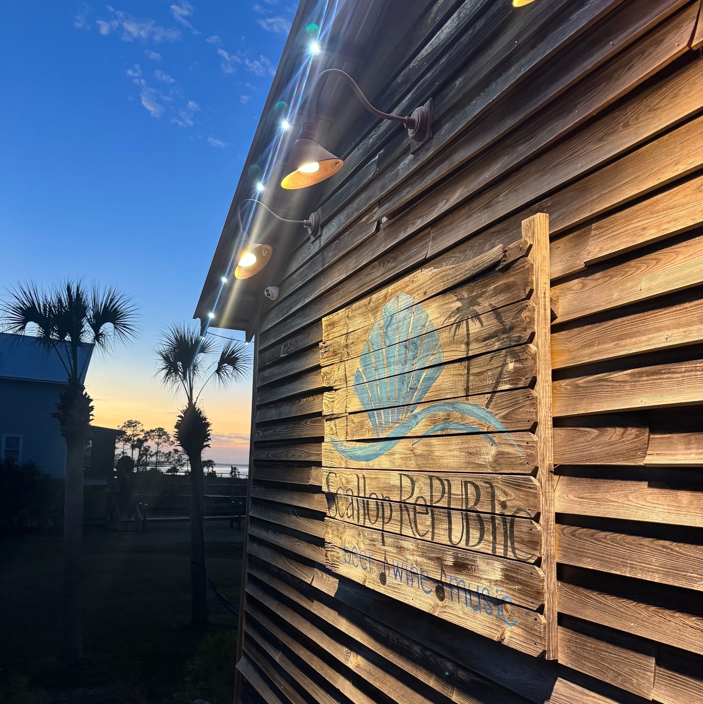 Looking for a sign to grab a drink by the bay?
Here it is. Literally.
Scallop RePUBlic is calling. You should probably answer.
