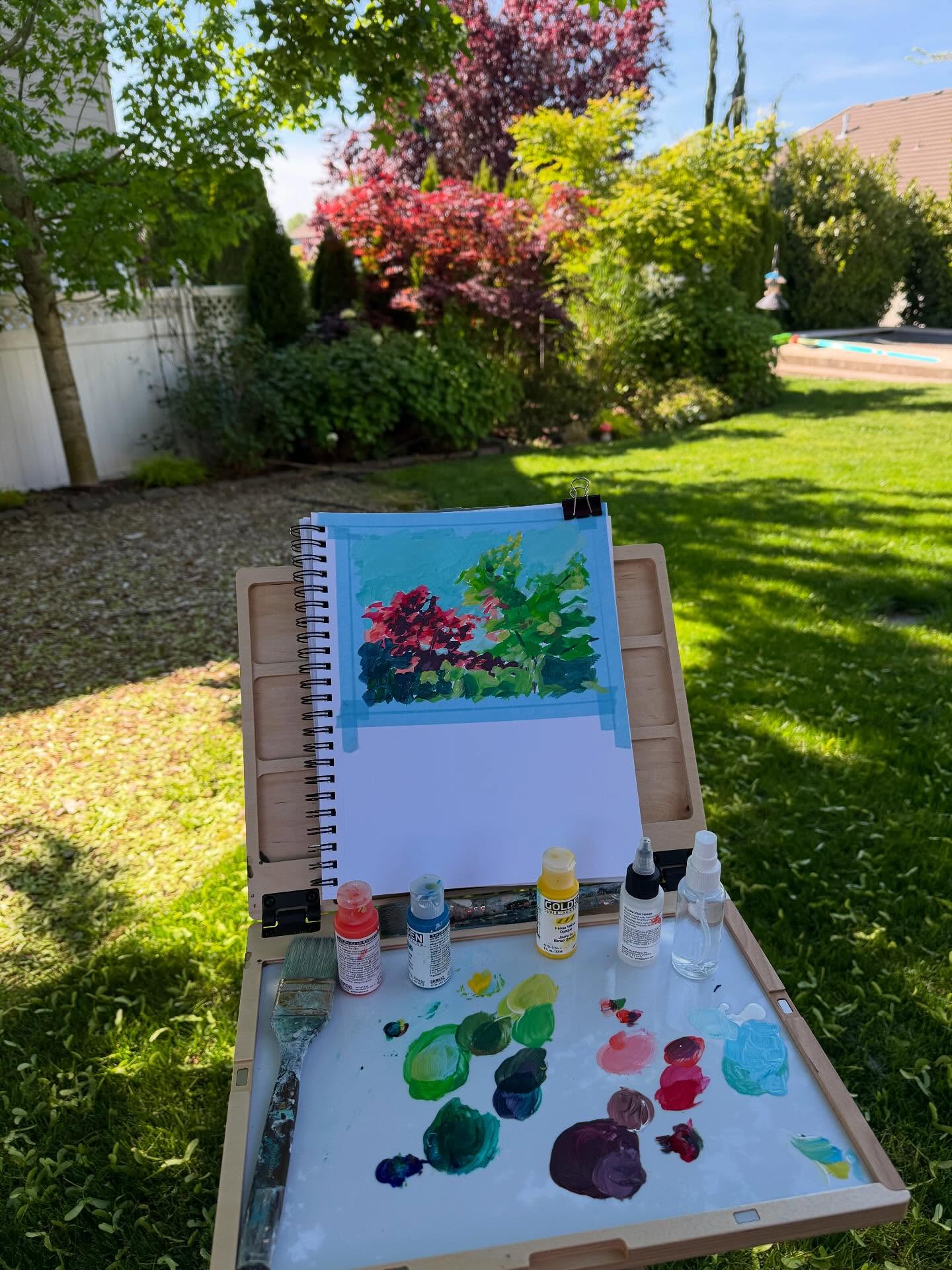 Trying something new today! Plein air painting in my backyard. I have only really painted outside as a watercolorist and mostly just when I signed up for a workshop. I love being outside this time of year though but want to paint too. So I’m trying out my setup and figuring out stuff as I go. Definitely not feeling quite brave enough to go out in public - even in my backyard I was feeling like an imposter 🙃 I really do like the privacy of my little studio. But there’s nothing like being out in the fresh air and real sunlight.
.
#pleinair #pnwartist #doitfortheprocess