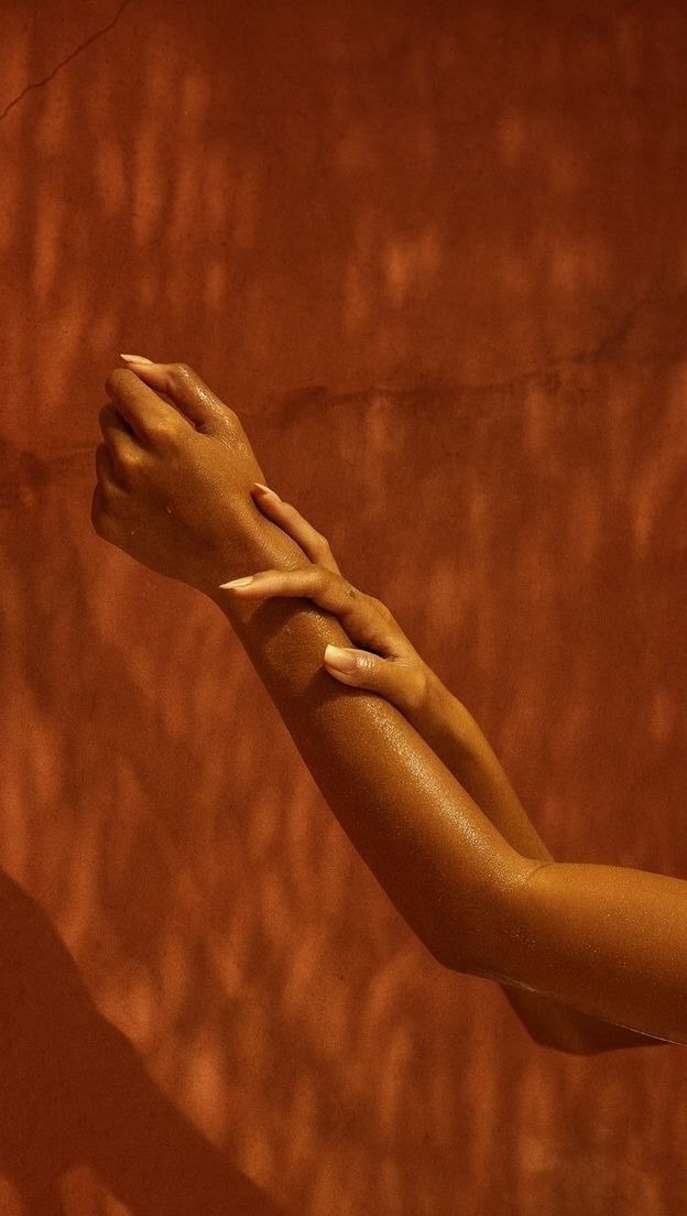 This is what organic shea butter actually does to dry skin in real time and the glow will have you summer ready with your skin shining brighter than the sun.
Shop our quality organic Shea butter today!
#SheaButter #OrganicSheaButter #DrySkinCare #NaturalMoisturiser #SkincareUK #BlackOwnedSkincare