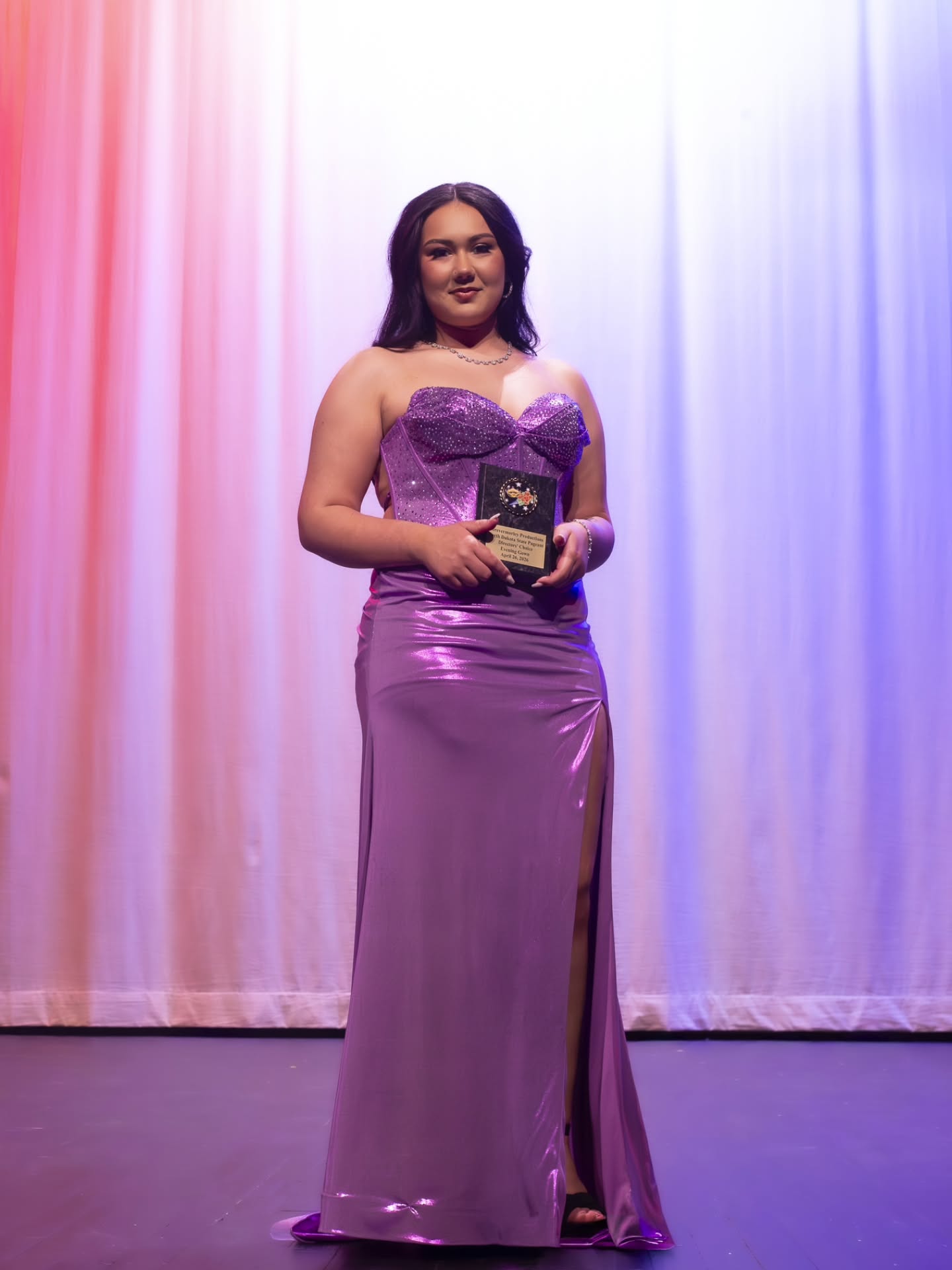 @aspenmarie_photography captured our award winners so beautifully!
Congratulations again to the Directors' Choice Evening Gown Winner π, McKenzie Azure!
We're so proud of you!
#EveningGown #WeAreFamily
#Forevermorley
@mckenzie.azure
