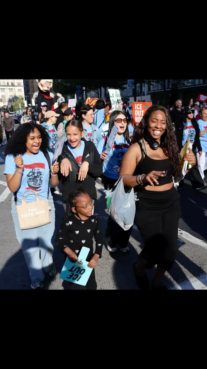 MAYDAY RECAP🎥 Yesterday, thousands of working people from across the state stood together in Philadelphia with one clear message: Workers Over Billionaires! For 250 years, workers have been crushed by a system rigged against them — one that exploits their labor to line the pockets of the rich. The next 250 years are for us: the workers.
A joyful, people-powered city rooted in community, solidarity, and dignity for all.
#workersoverbillionaires #mayday2026
ESPAÑOL: RESUMEN DE MAYDAY🎥 Ayer, miles de trabajadores de todo el estado se unieron en Filadelfia con un mensaje claro: ¡Trabajadores sobre multimillonarios! Durante 250 años, los trabajadores han sido aplastados por un sistema amañado contra ellos, uno que explota su trabajo para llenar los bolsillos de los ricos. Los próximos 250 años son para nosotros: los trabajadores.
Una ciudad alegre, impulsada por su gente, basada en la comunidad, la solidaridad y la dignidad para todos.