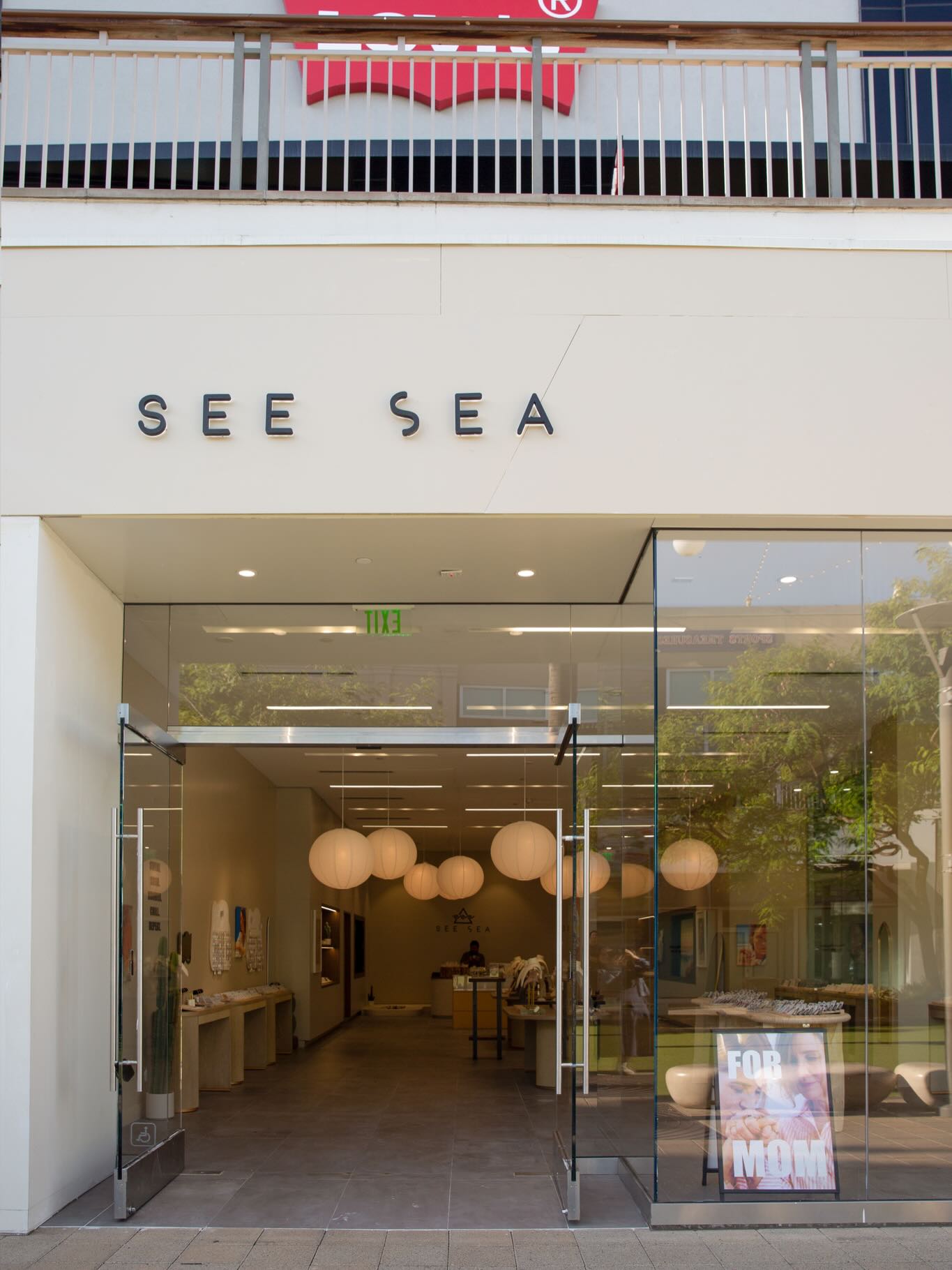 New location, same sparkle ✨ You can now find us at Del Amo Fashion Center — lower level, outdoor promenade. See you soon 🤍
.
.
.
.
.
#DelAmoFashionCenter #Torrance #NowOpen #ShopLocal #SeeSea