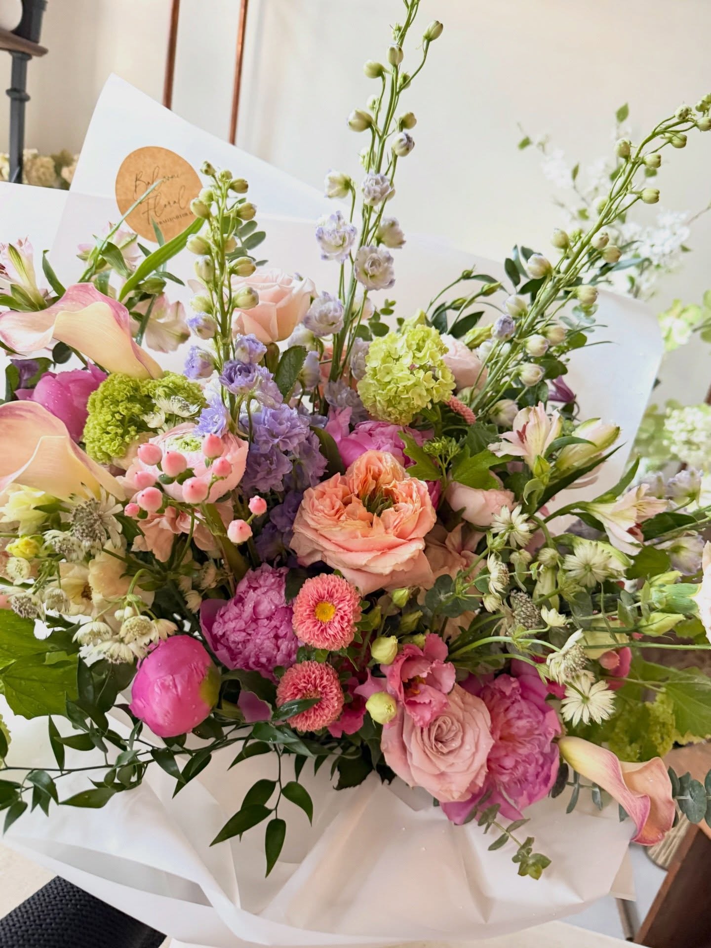 A lush spring bouquet filled with layered textures, featuring delicate peonies and playful ranunculus in a palette that celebrates the season. Garden-inspired, full of movement, and designed to feel effortless yet rich in detail.
#springflowers #peonyseason #ranunculuslove #vancouverflorist
