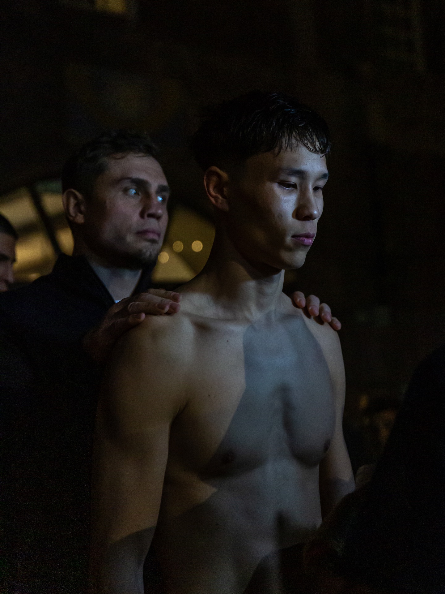 Tsenguun macht das Main Event des Abends und holt sich den Sieg durch Submission nach exakt 2 Minuten in Runde 1. 🏆
📸 @jeffrey_kogens