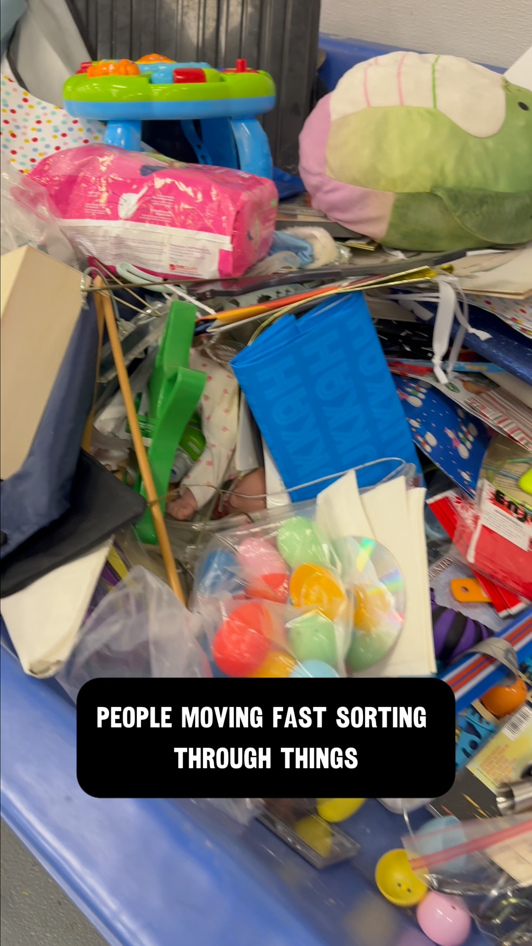 We visited the Goodwill Outlet in Middletown… and it felt more like a race than a shopping trip.
Bins roll out, the line drops, and it is a full sprint for hidden treasures.
Not exactly my style—but definitely something you have to see for yourself.
#GoodwillOutlet #MiddletownPA #ThriftFinds #TreasureHunt #Thrifting #Pennsylvania #ExplorePA #HiddenGems #Secondhand #Resale #BargainHunting #SmallTownAdventures #RoadTripStops #UniqueExperiences #ThriftLife