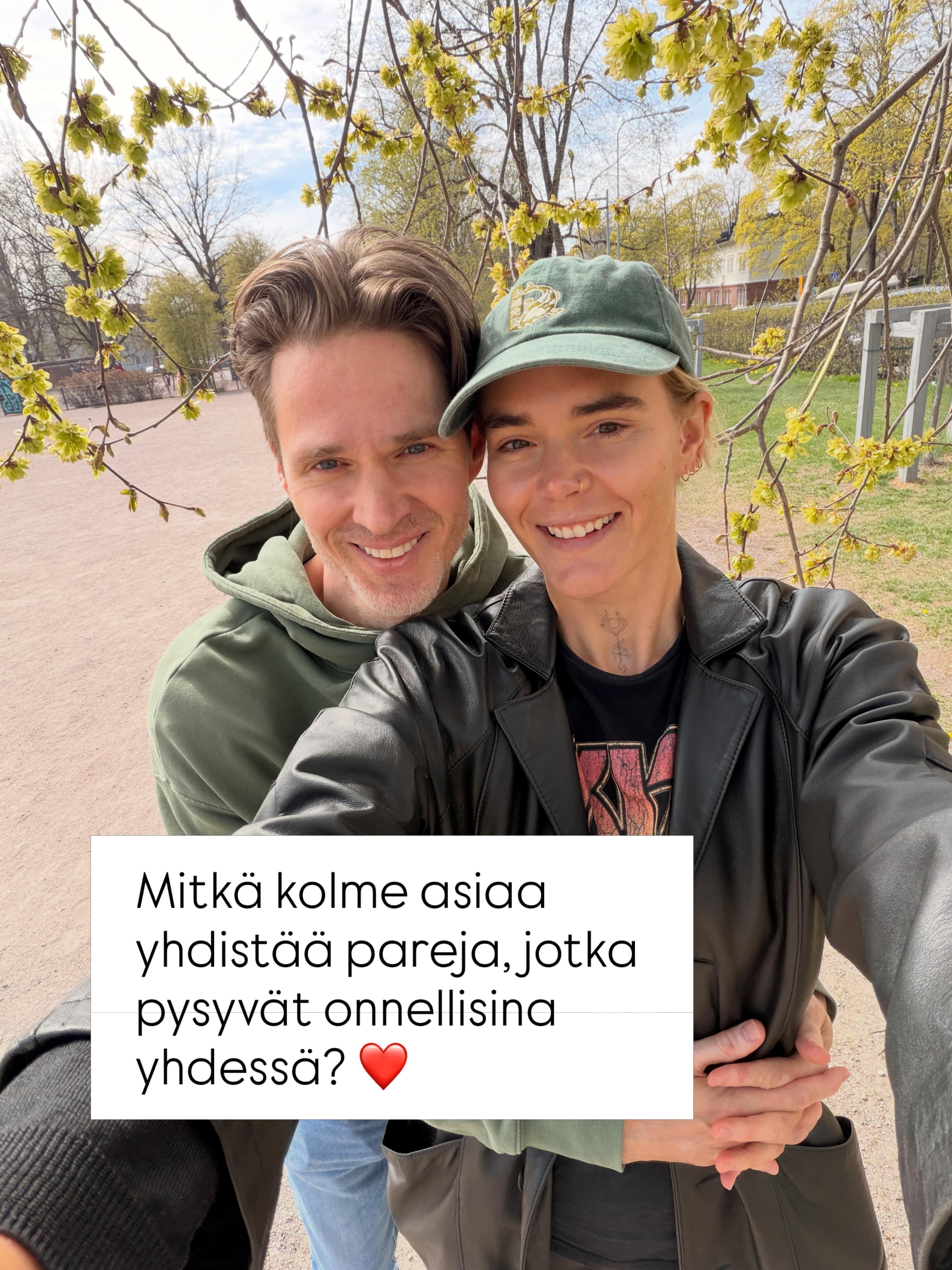 Mitkä kolme asiaa yhdistää pareja, jotka pysyvät onnellisina yhdessä? ❤️
1. Kaikki lähtee itsestä. Tarvitaan molempien halua kohdata omat haavat ja varjot. Jatkuvaa rehellisyyttä itseä kohtaan ja tutustumista itseensä. Ja kykyä hakea ja pyytää tarvittaessa apua. ❤️
2. Rehellisyyttä, rohkeutta niin ilojen kuin hankalampien asioiden äärellä suhteen sisällä. Asiat eivät muutu katsomalla pois ja lakaisemalla vaikeat asiat maton alle. Pelkät puheet ei riitä. He näyttävät niin sanoillaan kuin teoillaan toisilleen, miten arvokas suhde on heille. ❤️
3. Kosketusta, kosketusta, kosketusta. Iholla oloa. Monintavoin, ei vain silloin kun on herkku on mielessä. 🍭 Joskus se hellää hoivaa, toisinaan silittelyä, sylissä pitoa tai turvallista hengailua sohvalla. Ja aina niin, että kaikki on suostumukseen perustuvaa.❤️
Me ollaan oltu 16 vuotta yhdessä. Siihen on mahtunut paljon. ❤️ On suurta kun saa itse valita toisen vapaudessa ja toinen valitsee sut. ❤️ Antaa ja saada tukea ja turvaa. Meidän pitkään suhteeseen mahtuu niin ikuisuus riidat kuin halu selvittää niitä aina vain uudelleen. Löytää yhteys. Olla läsnä. Voin sanoa et esimerkiksi puhumisessa ja kuuntelussa ollaan kehitytty huimasti suhteen alkuajoista! 😍 Paljon on meilläkin vielä opeteltavaa yksin ja yhdessä, mutta me ollaan kehityskelpoisia. ❤️
Pohdi säkin, millaiset asiat susta yhdistää pareja jotka pysyvät onnellisina yhdessä? Millaisissa suhteissa sä oot ollut onnellinen ja miksi? 😍
Mun SUPER suosittu Parisuhde Bootcamp -verkkokurssi on toukokuun ajan -50% eli nyt 49,50€ (norm. 99€) Ja bonuksena saatte myös terapiaedun. ❤️ Tarjolla olisi mun terapiaa kotisohvalle, niin kurssini käynneet ovat luonnehtineet. 😊
Eikä hätää, ei tarvitse ostaa sikaa säkissä. Saatte myös 30.päivän täyden palautusoikeuden. ❤️
Tutustu lisää ja nappaa teille rakkaudentekona Parisuhde Bootcamp -verkkokurssi ❣️:
www.puhumuru.shop
#parisuhde #ihmissuhteet #rakkaus #onnellisuus