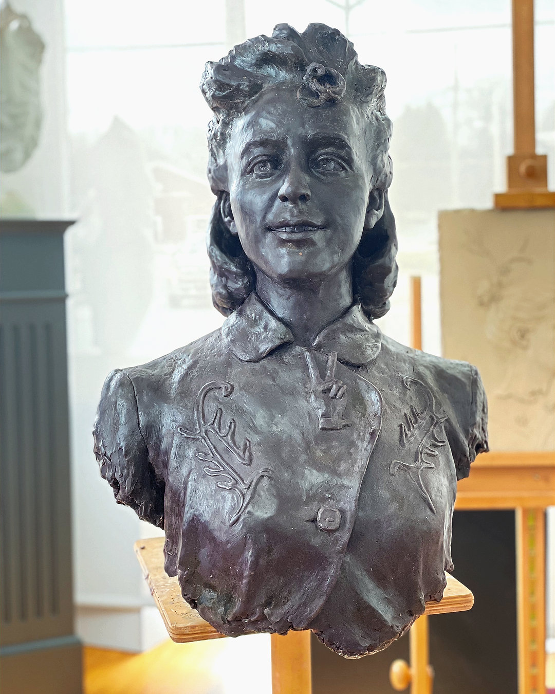 Some figures are part of history. Others define it. Discover the story behind Viola Desmond’s bronze bust and the legacy that reshaped Canadian civil rights. Link in Bio
#ViolaDesmond #History #ArtThatMatters #BronzeSculpture #CanadianStories