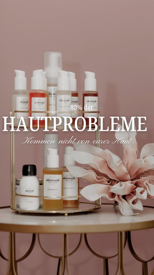 Die meisten denken, Hautprobleme kommen einfach so…
aber in Wahrheit sind es oft genau die Dinge, die ihr täglich macht.
Zu viel.
Zu falsch.
Zu durcheinander.
Haut braucht keinen Trend ...sondern Verständnis. ✨