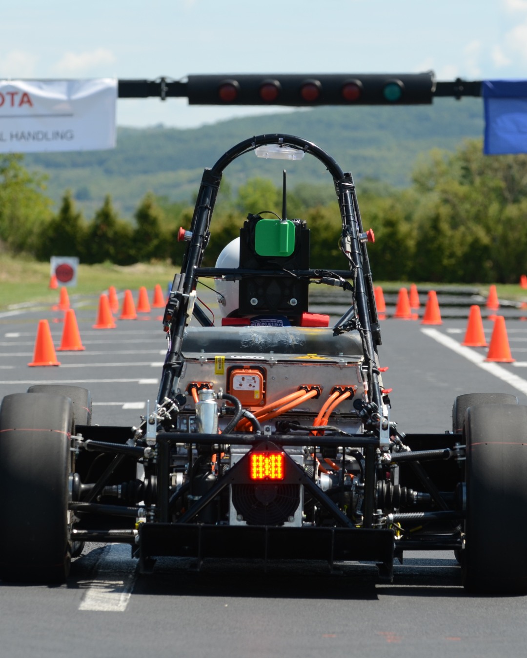 got my degree and this is what they're putting me to work on
.
.
.
#fsbalkans #formulastudent