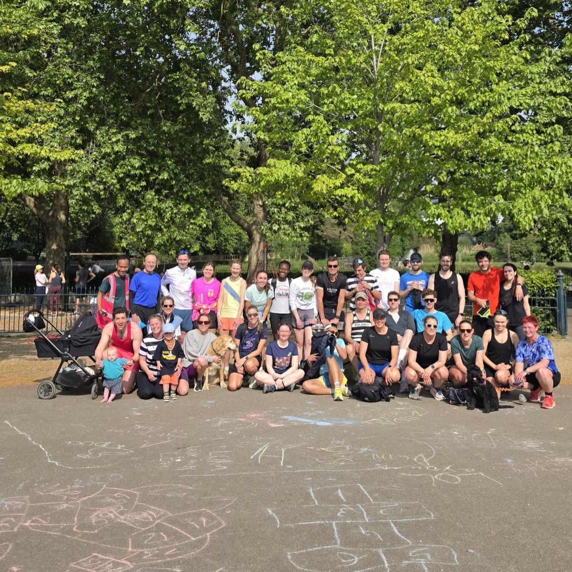 A fabulous weekend of running, starting with @fulhampalaceparkrun and finishing with Sundayโs 10@10! Well done runners and a huge thank you to @joshuahinh for hosting 10@10!
.
#runnersofinstagram #running #runningclub #parkrun #runlondon