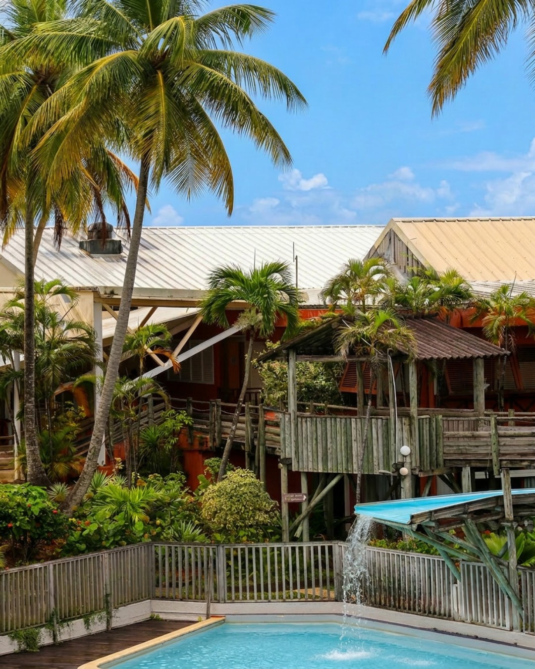 Une parenthèse tropicale où le temps ralentit et l’évasion commence.
Bienvenue à l’Hôtel & Spa Carayou 🌴
#hotel #martinique #spa #piscine #antilles