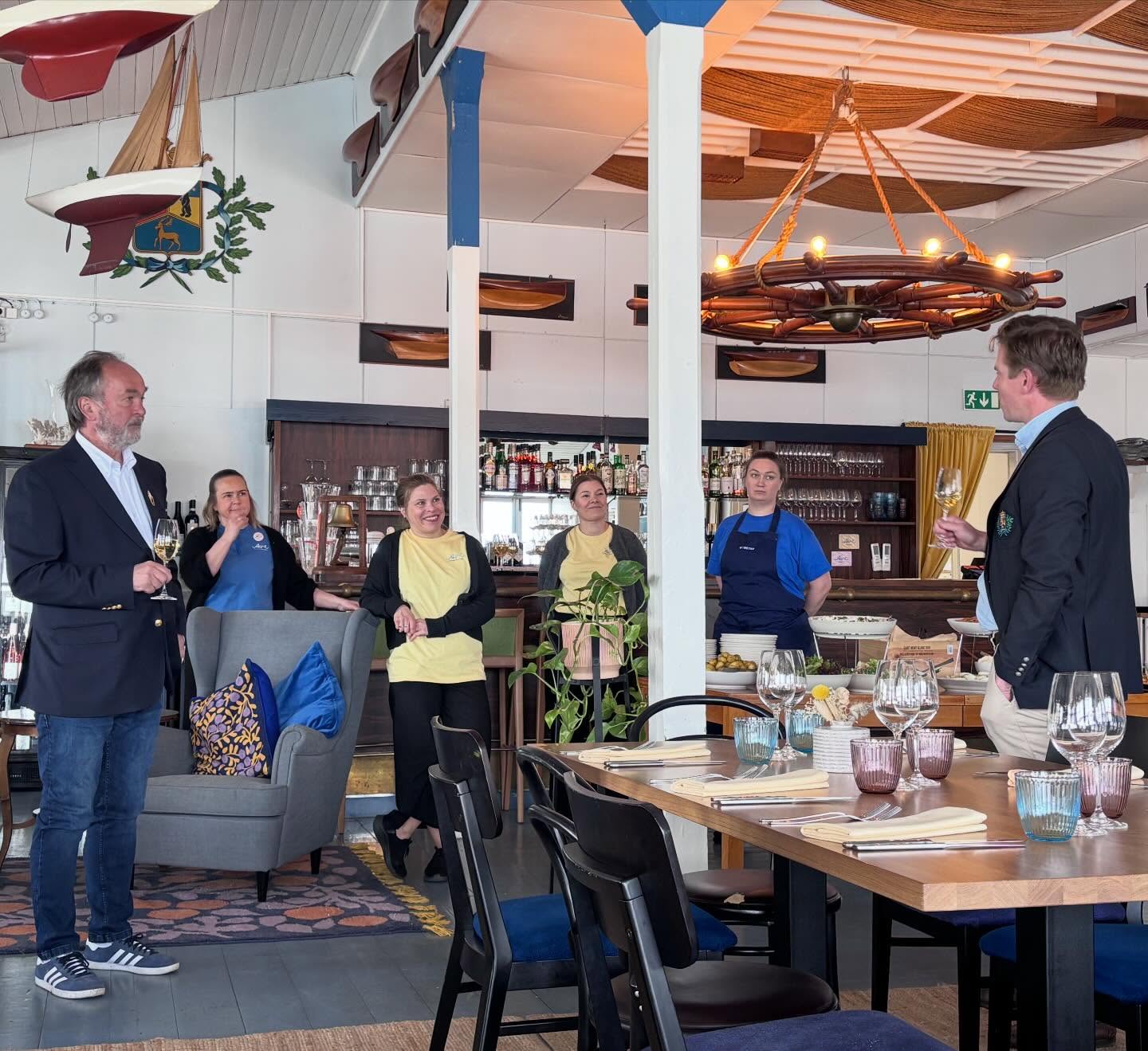 ASS har inlett seglingsäsongen med flagghissnings-brunch i @ravintola_airi