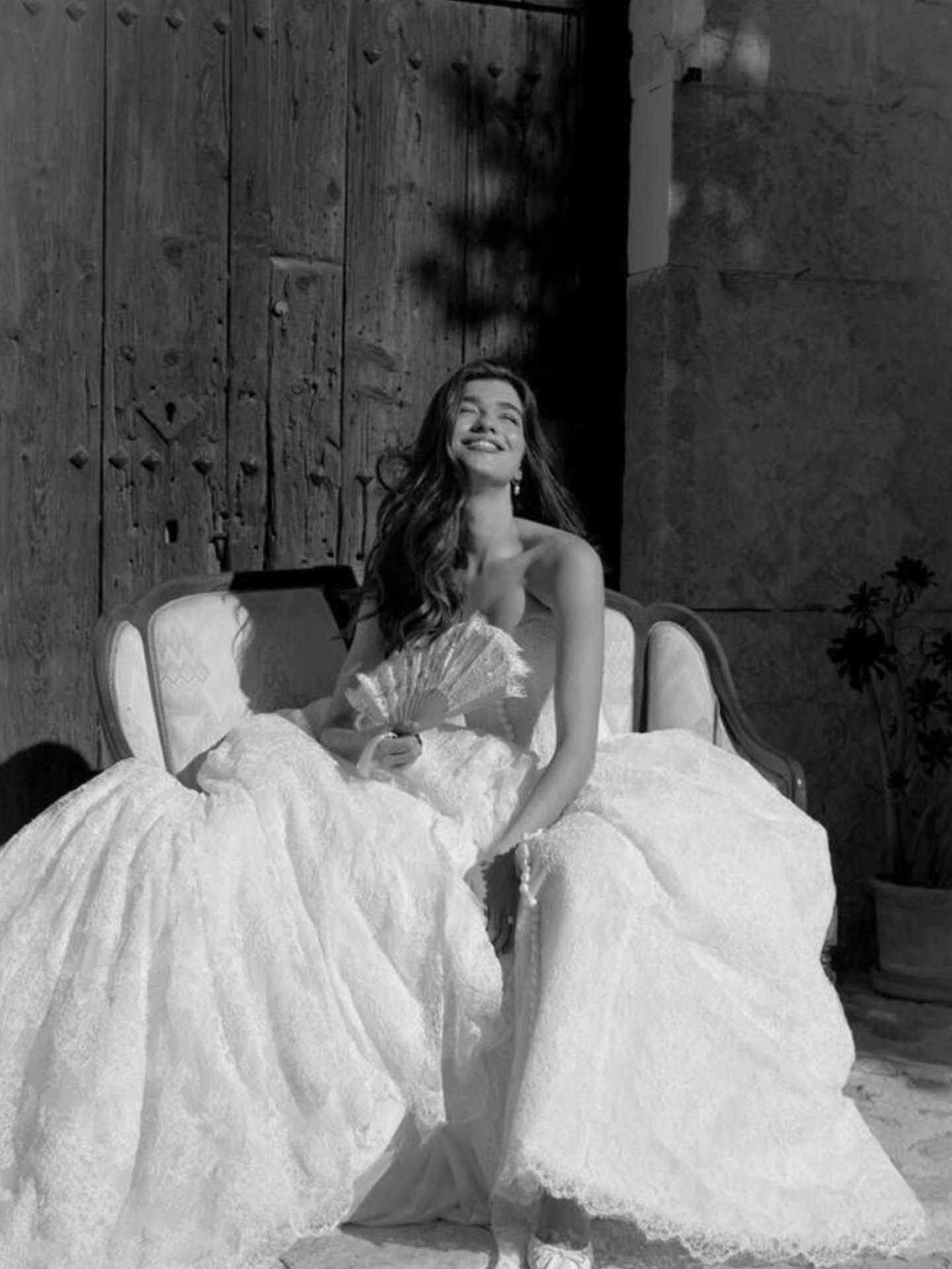 If you've been saving @mwlbride dresses...this is your moment.
Our MWL trunk show is only here at Elizabeth Kate Bridal for a few more days and for a limited time we have a bigger collection than usual, including styles you can't normally try with us.
When you find the one during your appointment, you'll receive a veil worth up to £250 on us!
It's one of those rare opportunities where everything just lines up.... more dresses, more choice. and a little extra something to make saying yes even more special.
We'd love to welcome you and help you find your dream MWL wedding dress.
To secure your appointment, head over to our website now.
📱Www.elizabethkatebridal.co.uk
📧 hello@elizabethkatebridal.co.uk
📞01724 645 058
📍128 High Street Crowle DN17 4DR
#Mwl #Mwlbride #bridalevent #bridaltrunkshow #MWLGates