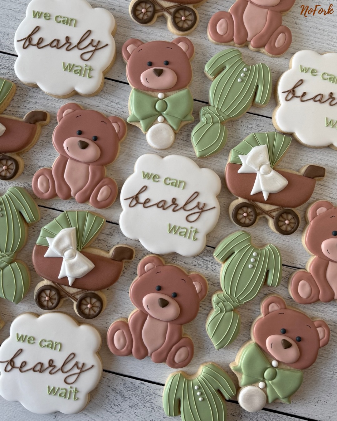 We could ‘bearly wait’ to make these cute sugar cookies for this soon-to-be mama 🐻💚🤎
#nofork #celebratingmadeeasy #eatwithyourhands #noutensilsrequired #custombakery