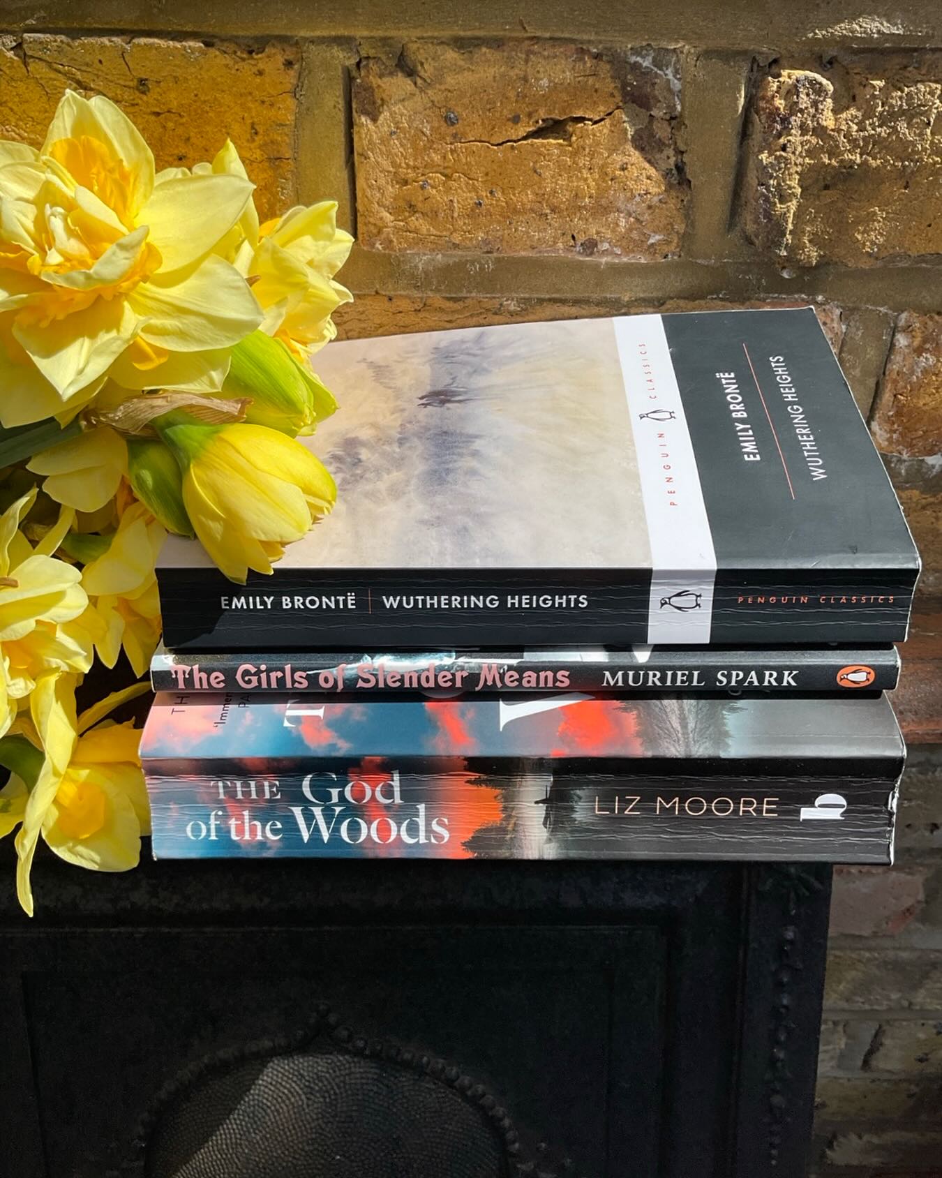 Looking for something for your May book clubs or the weekend ahead? Here’s 3 Bright Ideas from The Reading Den, providing many talking points, whether you enjoy literary classics, crime thrillers or cultural and evocative novels. Our Book of the Moment is ‘Wuthering Heights’ by Emily Brontë. A classic that has to be read in book club, especially with the now streaming release of the film adaptation starring Margot Robbie and Jacob Elordi. Our Missed Opportunity is ‘The Girls of Slender Means’, the lesser known novel by Muriel Sparks which beautifully captures life in a London hostel for young single women in the aftermath of the second world war. Witty and keenly observed. Our Wild Card is ‘The God of the Woods’ a New York Times bestseller and crime thriller about two missing children lost to the woods, over ten years apart. A page turner and double mystery.
.
.
.
#loveliterature #bookclubs #bookstagram