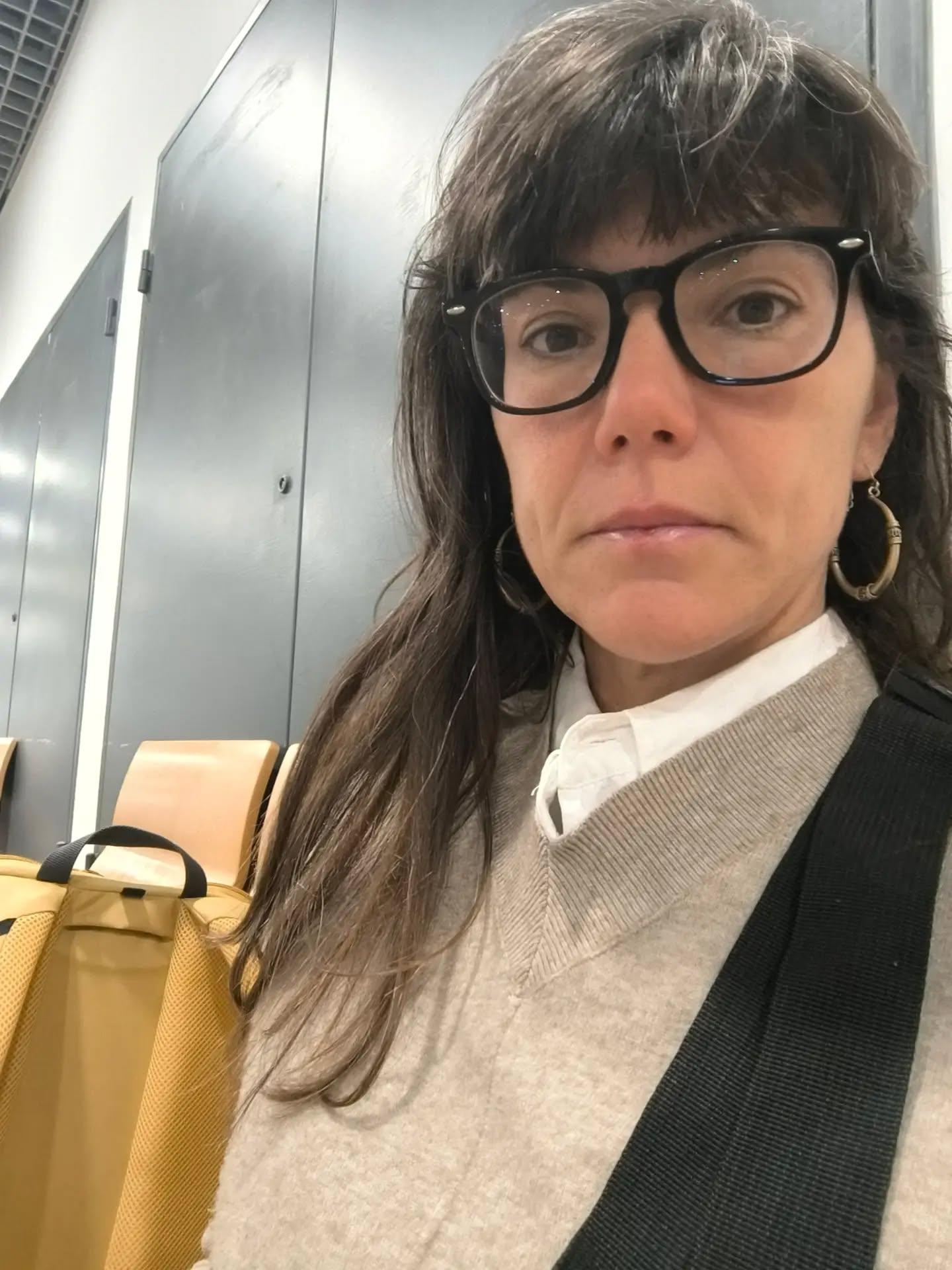 MUMMY ISSUES
Super early rise for me today, to catch the flight to Lisbon and then Marrakech, to work for a yoga retreat.
A mix of excitment, as I haven't worked abroad for a while, but also a bit of anxiety, I've noticed a little fear of something going wrong with me, not because of me, but because I'm a mother, so I want my son to have a present and healthy mom.
It's the first time I feel this. Travelling on my own and feel a bit a fear because I'm responsible for a human being.
I know bad things can happen any time, I don't need to travel for that to happen, it's just the mind tricking me, but it's working a bit.
I was hopping I'm not the only, that's why I felt the need to get this out of my chest...