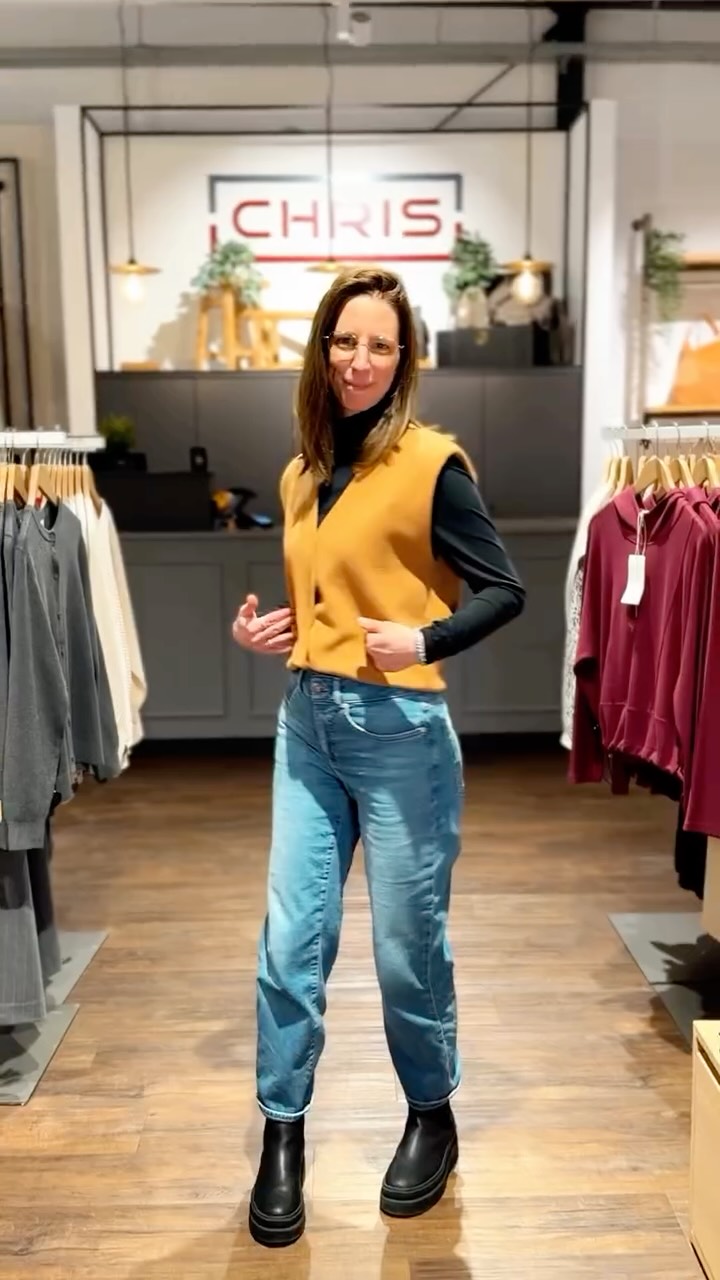 Cardigan zu lang?!
Kein Problem 😎
#chris #chrismode #instafashion #easyfashionhack outfitinspo