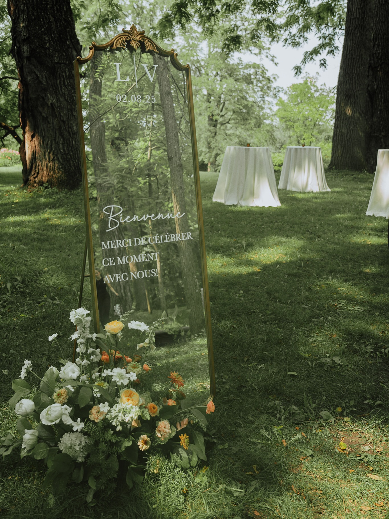 Spring is finally here ! 🌷☀️
On a eu envie de plonger dans nos archives et de ressortir les souvenirs colorés du mariage de Laurence & Vincent pour vous mettre dans l’ambiance printanière.
On a tellement hâte de retrouver nos futurs mariés et de créer de nouveaux souvenirs inoubliables pour cette nouvelle saison qui commence.
Été 2026, on arrive ! 🥂
——————
Spring is finally here! 🌷☀️
Today we felt like diving into our archives and bring back the colorful memories of Laurence & Vincent’s wedding to get you in that spring mood.
We are so excited to reunite with our future couples and create new unforgettable memories for this upcoming season.
Summer 2026, here we come! 🥂
Venue @domainejoly
Photographe @vickyalexandre.photographe
Fleurs @fleuraissance.fermeflorale
Traiteur @traiteurgastronomieetcie
#springwedding #mariage2026 #weddingplanner #mariagequebec