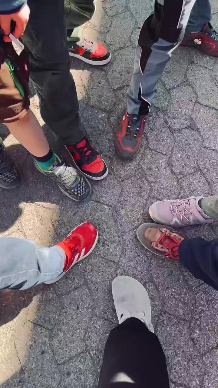 Auch die Musikhaus Kids haben sich in den letzten Tagen nochmal getroffen und mit einer Rallye durch's Dorf tüchtig was erlebt. 🌞
➡️ Bist du mutig und ein Musik-Genie? Kannst du die Fragen auch beantworten? Schreibt es in die Kommentare 😎
Nächstes Treffen:
22. Mai - sei dabei
