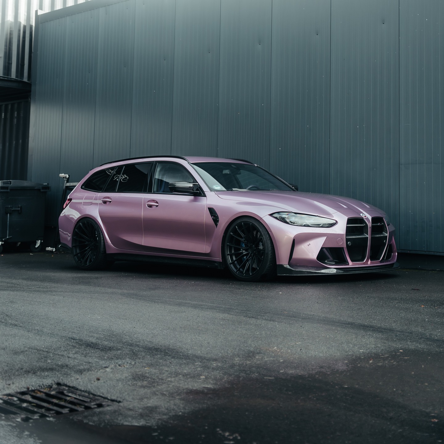 This BMW M3 Touring from @jp.performance is wrapped for a Project in MSG018 Metallic Rose from Inozetek.
What are your thoughts?
@inozetek.europe @inozetek @bmw @bmwm