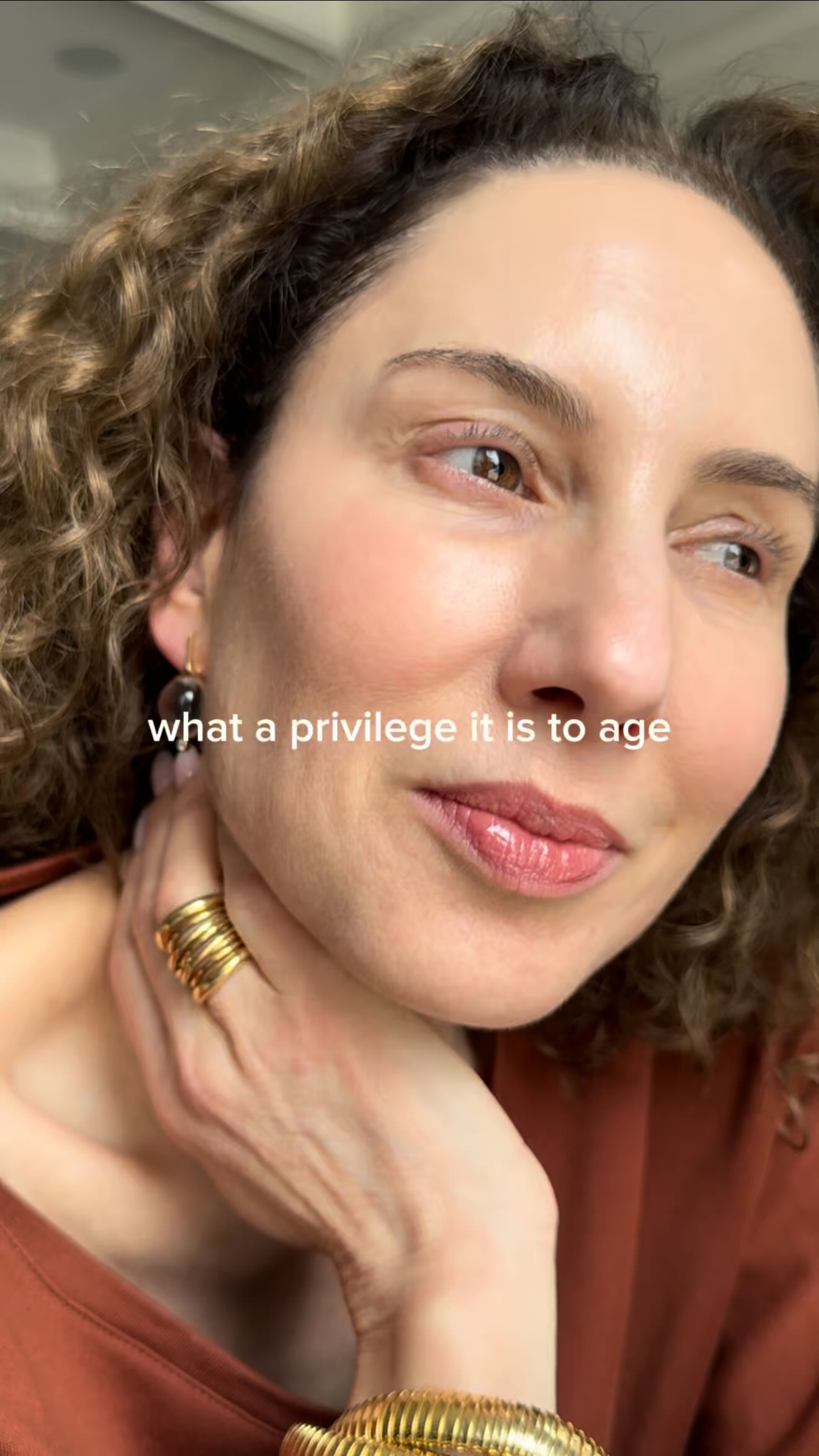 #PerriconeMDPartner What a privilege it is to age. If I could tell my younger self anything, it’s this… don’t try to fight aging, learn how to support your skin through it. I’ve been using Perricone MD and their Neuropeptide collection, powered by advanced neuropeptides and next-generation biotechnology, designed to help improve the look of deep lines, firmness, and overall skin health. I especially love the Corrective Brightening Under Eye Cream… it targets the things we all notice first—dark circles, crow’s feet, puffiness—and leaves the under-eye looking visibly firmer, smoother, and brighter (which, frankly, makes me look far more rested than I probably am). The results speak for themselves and that’s why I trust Perricone MD because this is skincare that evolves with you. Skin appears more radiant, firmer, and deeply hydrated, with visibly smoother fine lines and reduced puffiness.
Aging isn’t something to fix.🤍 Shop now at www.perriconemd.com Code: CARLA20 to receive 20% off! @perriconemd #Ad #PerriconeMD #Neuropeptide