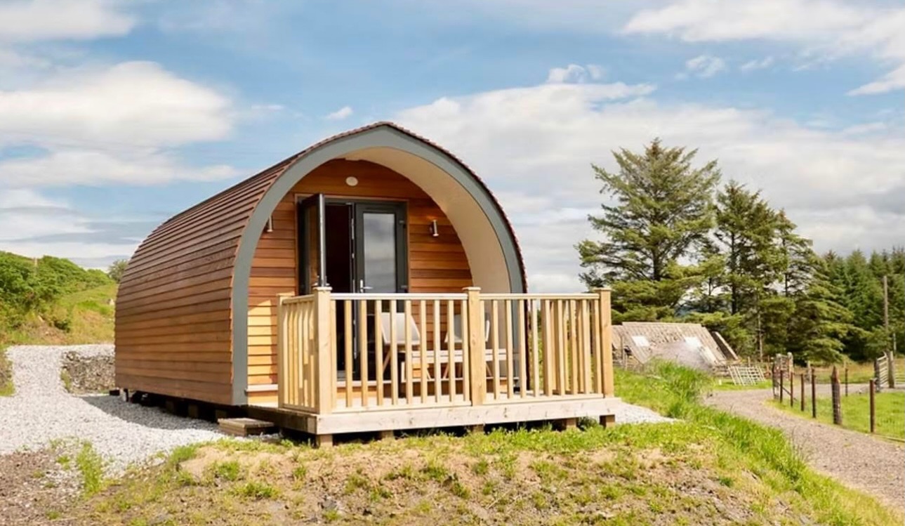Looking for something a little different for your next stay in Oban? 🌿
Property Spotlight: Barr Mor Countryside Pod ⭐️
A cosy, cleverly designed space that’s perfect for guests who love simplicity, fresh air, and spending their days exploring. Ideal for short breaks, walkers, couples, or anyone looking for a unique base close to nature.
If you’re after something a little more memorable than the ordinary, Barr Mor could be just the spot.
Book direct and enjoy 10% off your stay: www.obanholidaylets.com
#oban #pod #shortbreaks #memorable #countryside 🏴