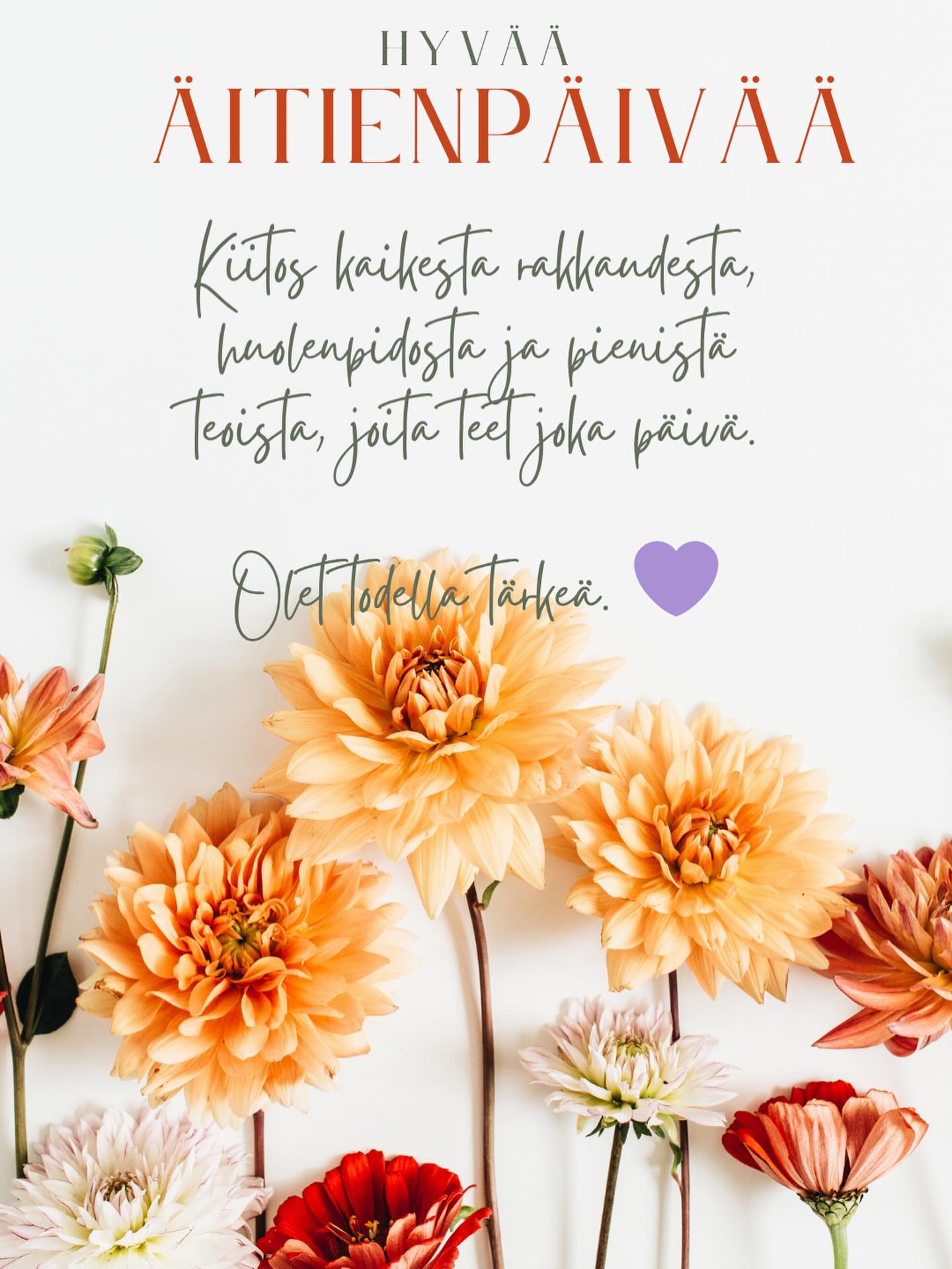 Hyvää äitienpäivää kaikille äideille!
Lämpimin terveisin Lentävä Kalakukko -perheeltä 💐