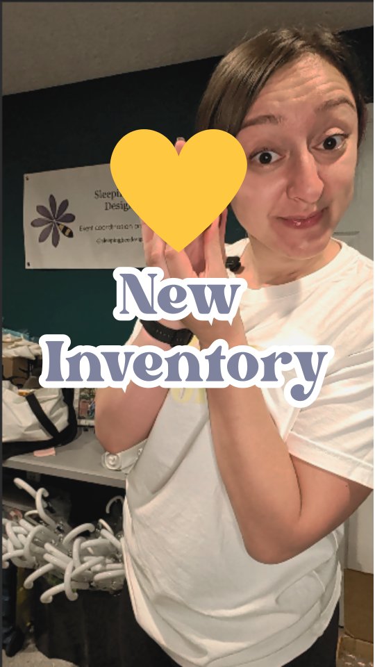 Introducing the Amber Votive. (Also taking votes: Should we just call them ‘cutie patooties’ forever? 🧸)
We wanted to bring some moody, autumnal vibes to our rental inventory, and the second I saw these, it was game over. I’m obsessed. This is actually part one of a two-votive drop this week—stay tuned to see the second set next week!
Let’s be real for a second: Wedding candles are a logistics nightmare. 🕯️
We started offering rentals because we’re all about making your life easier—not adding more to your post-wedding to-do list.
We handle the transport, the setup, and the cleanup. And yes, before you ask: the candle (LED or wax!) is always included.
Want these at your head table? Send us a DM to snag them for your date! You don’t have to be a coordination client to rent from our inventory!