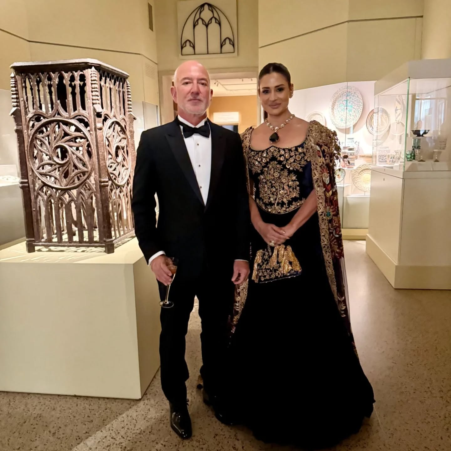 Sudha Reddy Foundation chairperson and MEIL Director Sudha Reddy was among the few global celebrities and only Indian to meet Jeff Bezos, founder of Amazon and one of the world’s richest business tycoons, at this year’s Met Gala. The billionaire philanthropist also remains the only personality from Hyderabad to have attended the Met Gala, with 2026 marking her third appearance at fashion's biggest night this year.
#sudhareddy #sudhareddyfoundation #jeffbezos #metgala #metgala2026