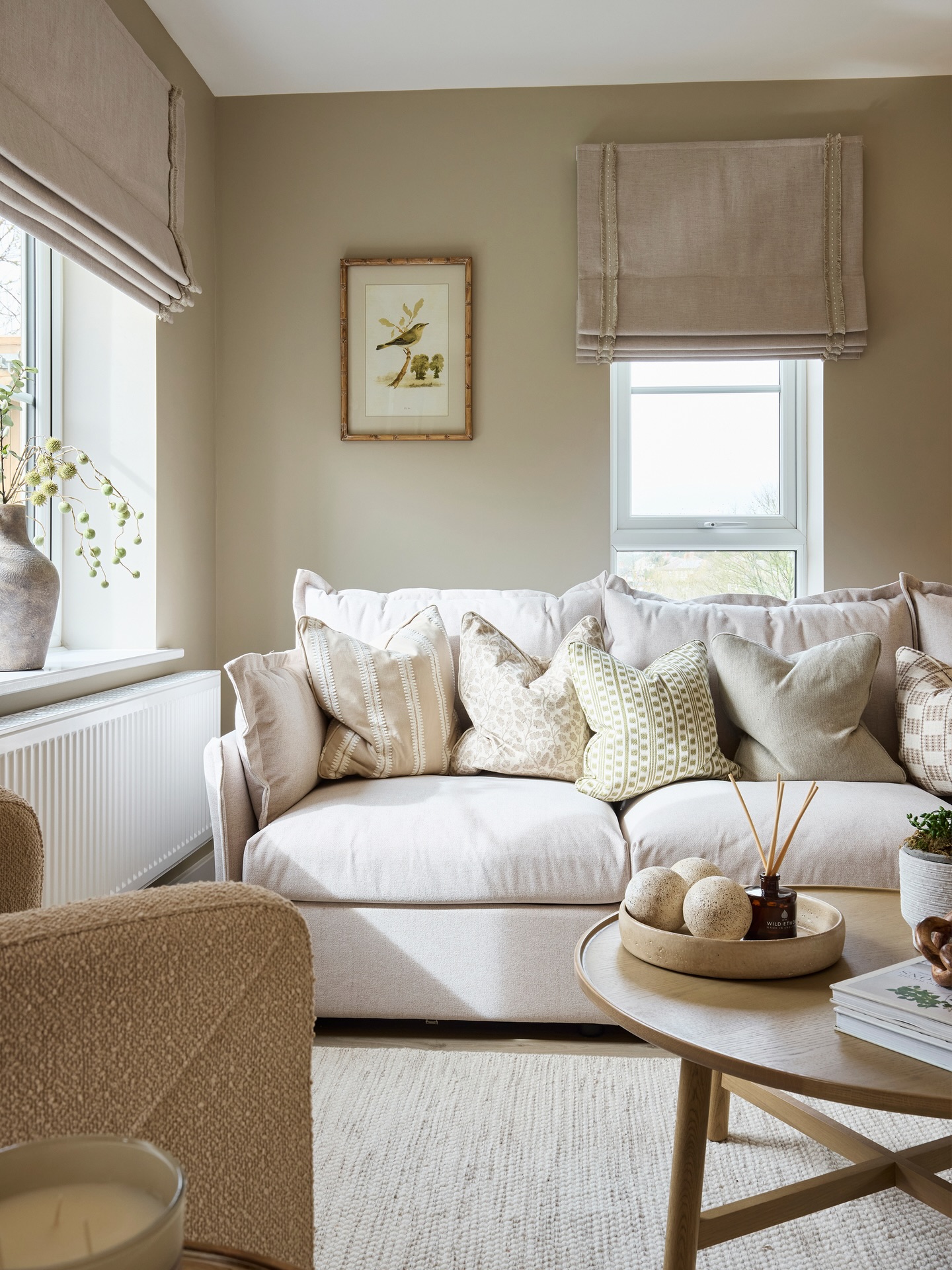 Latest shoot day for @verityandcohomes newest show home in their Skipton Development; The Oaks. We captured the interior and exterior details as well as some lifestyle content which I will share with you very soon.
I love the warm and rustic woods mixed with the modern aesthetic of a new build, making the open plan kitchen, diner and living room such an inviting and tranquil space.
Styling and Decor by @breathehomeinteriors
#propertyphotographer #verityandcohomes #lancashirephotographer #yorkshirephotographer #interiorphotography