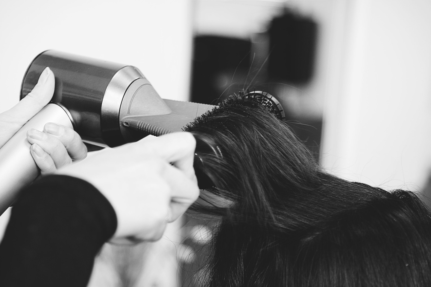 De perfecte blowout lok voor lok gepolijst. We creëren een zijdezachte glans met een prachtige natuurlijke valling. 💨
Boek je volume boost via de link in onze bio.
#ClimaxHair #Blowout #KapperHeerlen #Vakmanschap #Limburg