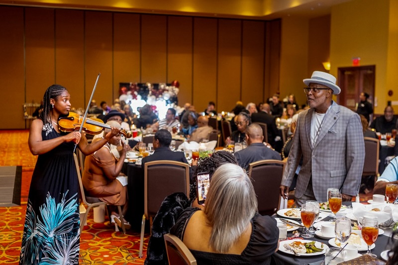 45th yr. Maplewood Reunion 🍁 X LPV 🎻🎉
•
•
#liveviolin #weddingviolin #philadelphia #lorenplaysviolin #nashville