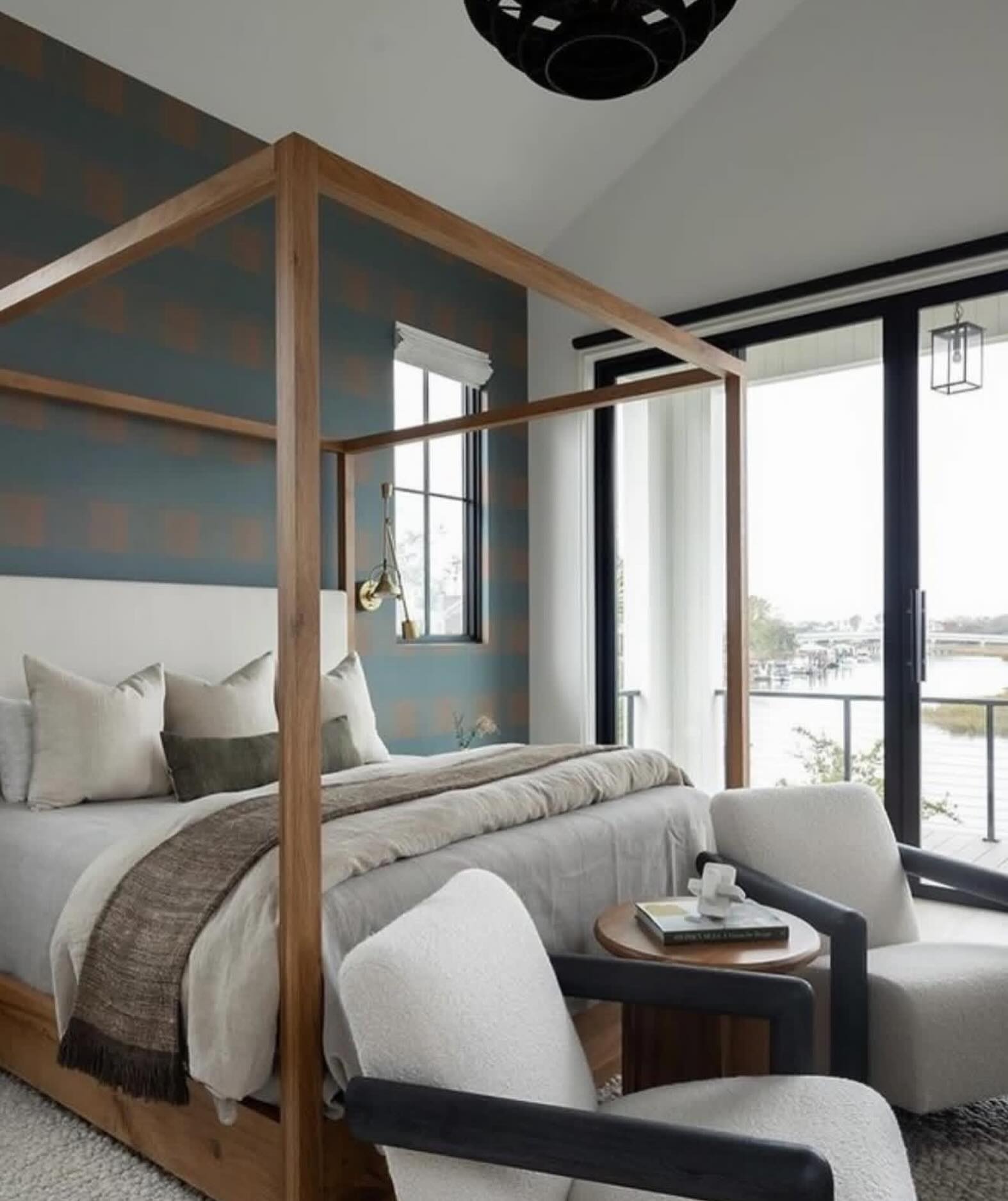 Love the warmth and depth this muted teal accent wall brings to the space.
Wallpaper: LINE in Muted Teal by @faycetextiles
Design: @jlv_creative
Photo: @air_design_photography