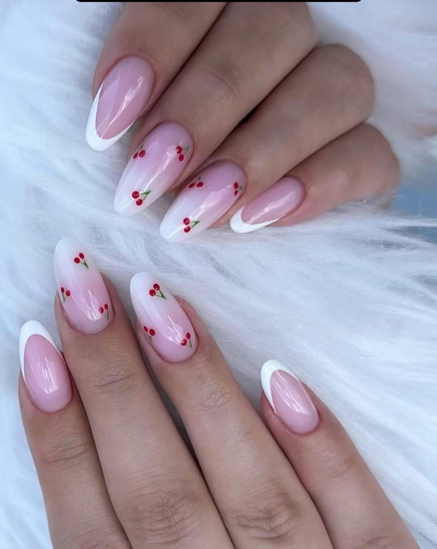 #nailsofinstagram #nails #nailsart #nailsonfleek #kantonzug