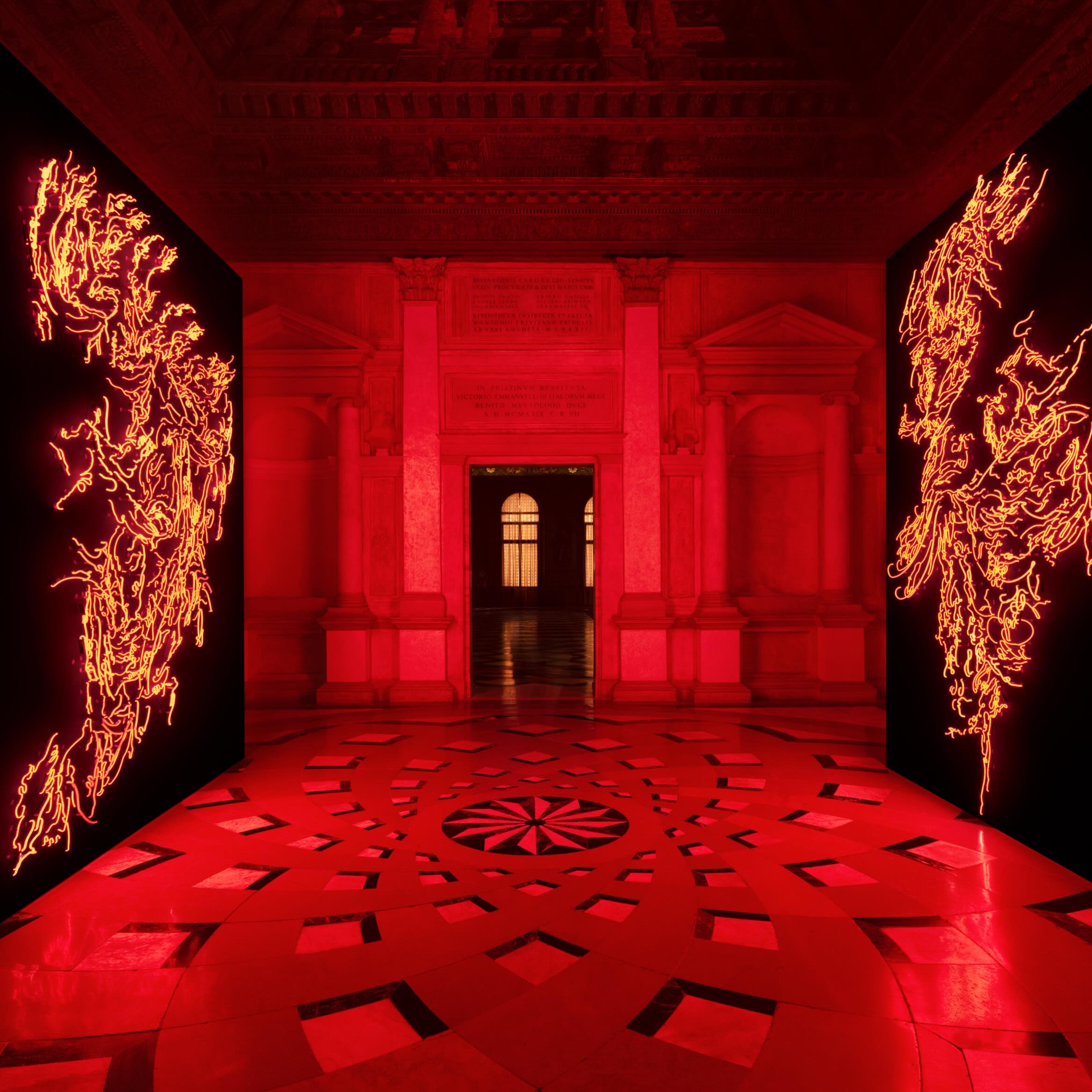 A Bvlgari acaba de transformar sua entrada na Biennale Arte 2026 em um dos assuntos mais interessantes da temporada cultural.
Entre instalações que se modificam com luz e umidade, ocupações históricas em Veneza e a estreia da Fondazione Bvlgari na Biblioteca Marciana, a maison reforça seu espaço no diálogo entre arte contemporânea, patrimônio e experimentação.
Lotus L. Kang, Lara Favaretto e Monia Ben Hamouda protagonizam esse novo capítulo da marca dentro da cena artística internacional.
Os detalhes já estão no link da bio.