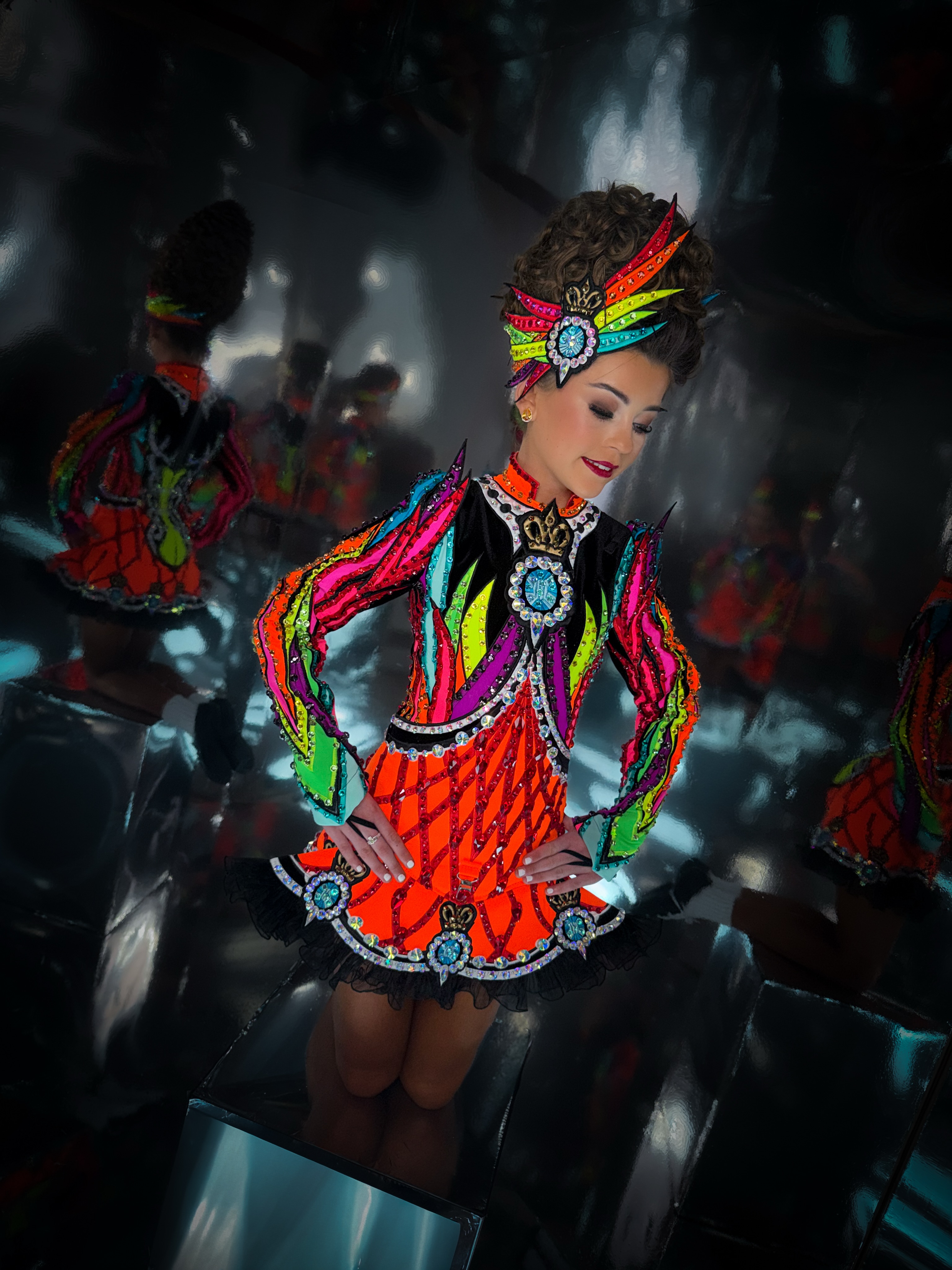 MAISIE ROSE KENNEDY has gone for a Colourful and Striking look!!!🧡
This unique design is definitely going to stand out on stage✨✨✨
Good luck in your new dress Maisie⭐️
📧Contact info@elitedancedesigns.com to secure your slot today.
#elitedancedesigns #irishdancing #belfastdesigners #newdress