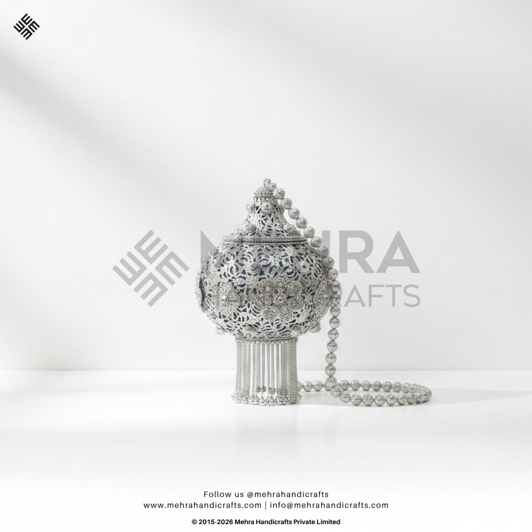 ✨ Shine Bright with Elegance! ✨
Discover the unmatched beauty of our Handmade Designer Metal Clutch Bag—a timeless accessory that combines sleek design with artisanal craftsmanship. Perfect for weddings, parties, and special occasions, this clutch is a must-have for every fashion-forward wardrobe.
🎁 Why You’ll Love It:
🌟 Handcrafted with Love
🌟 Made in India by Skilled Artisans
🌟 A Perfect Blend of Luxury and Functionality
📸 Elevate your outfit and let your accessories tell a story of elegance and style. 💃
🛍️ Shop now for a touch of handcrafted luxury. Link in bio!
#Handmade #HandmadewithLove #HandmadeInIndia #CraftedwithLove #CraftedInIndia