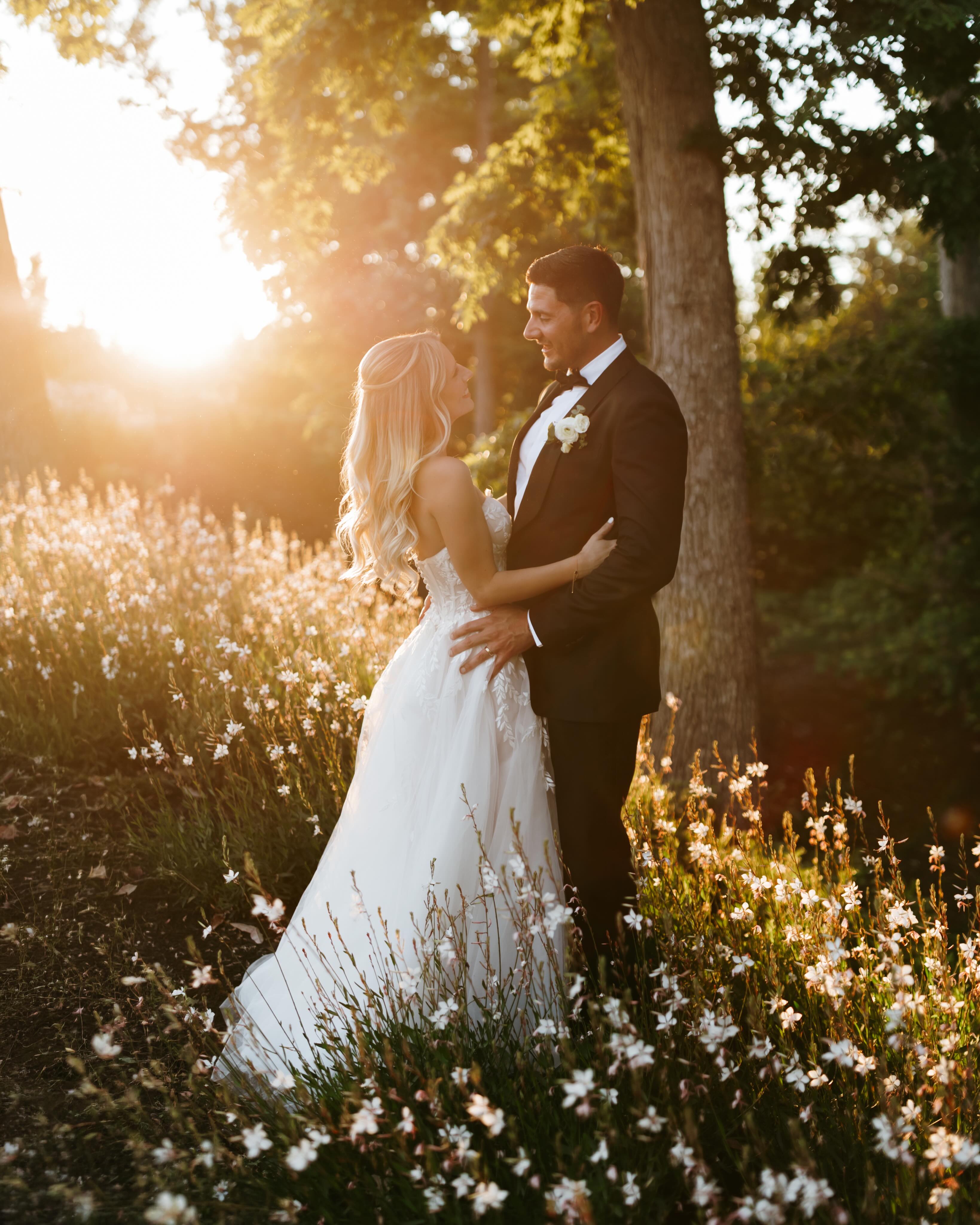 M o r g a n + E r i k
The NEW Mr. & Mrs. Bernal were celebrated to the fullest ALL weekend long in the Smokies. Their wedding day unfolded at @nicholsheir amoung the gardens with endless mountain views. From hand picked details to an intentional atmosphere, every part of the day was curated beautifully by @taylor_everlyandco!! What a weekend, what a view, and what a beautiful beginning!! We have SO much more to share from this stunning day! #ashlyncatheyphotography
Venue: @nicholsheir
Planner: @everly_andco | @taylor_everlyandco
Florist: @rosemossdesigns
Photography: @ashlyncathey.photo
Content Creator: @inspoforreelz
DJ: @secondsong_official
Catering: @bythetrackscatering
Bartending: @the.whiskeywench
Dessert: @heidishomecooking
Rentals: @theplannerstable
Linens: @bbjlatavola
Beauty Team: @bangsandblush_
Invitations: @slateandbrush
Bride: @morganlear
Groom: @erik_bernal90