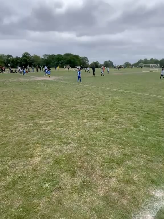 The perfect way to sign off! 🎬⚽️
Take a look at some of the best bits from our final games of the season. From the Greens’ 8-0 masterclass and the Yellows’ clinical 16-0 win, to a hard-fought 2-2 draw for the Blues the quality was top level today. 🎯🔥