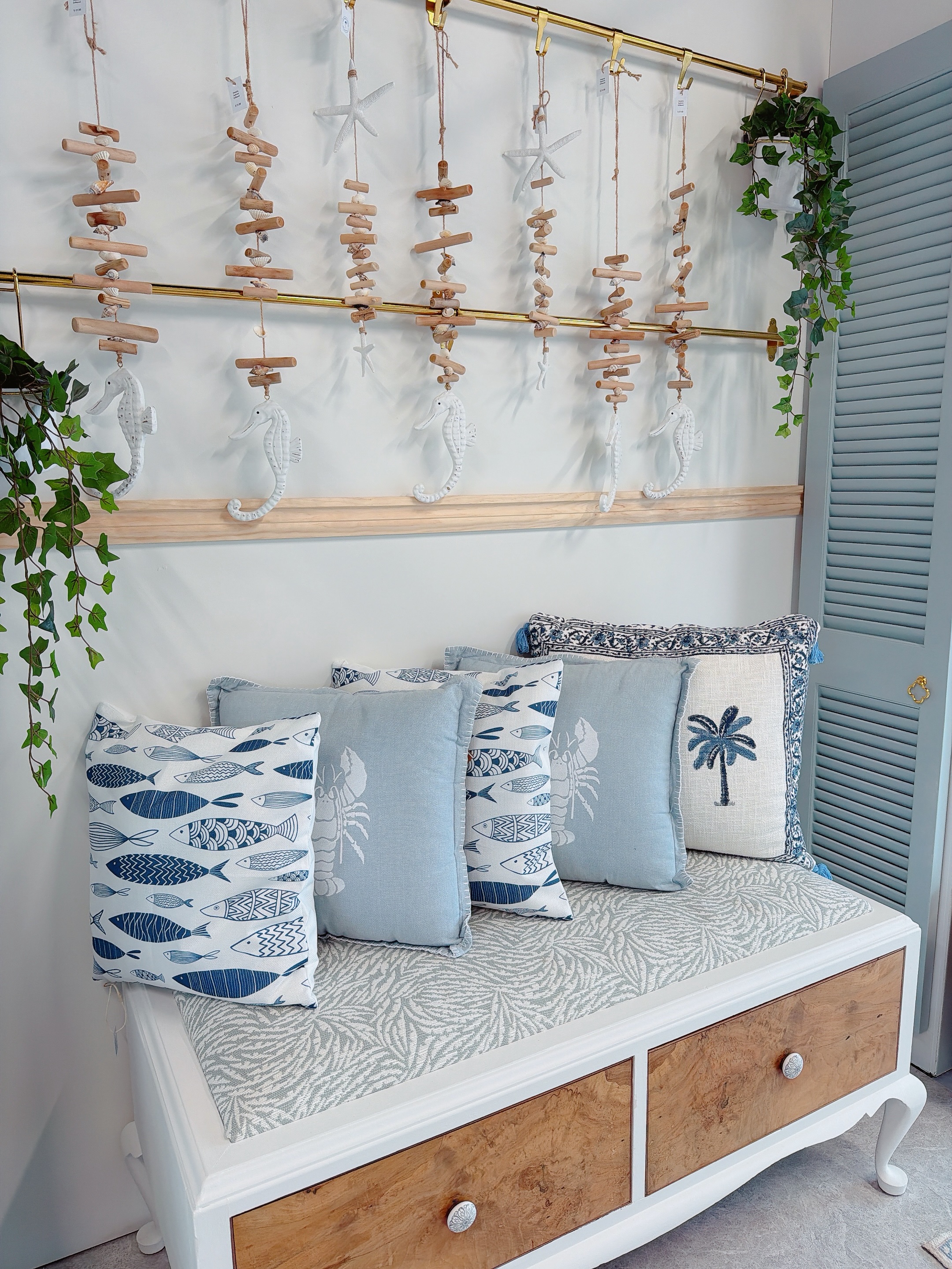 Still pinching ourselves over our new space in beautiful Long Bay Village 🤍
Pop in and a make a morning of it and enjoy one of the delicious coffee spots in the village, including Kinfolk Cafe 🤍 and if you have time for a little pamper, visit the wonderful Haven Beauty or Long Bay Nail Salon. There is so much more to choose from ✨🤍✨
#kinfolkcafelongbay
#longbayvillage
#white_sands_interiors
#décor
#coastaldecor