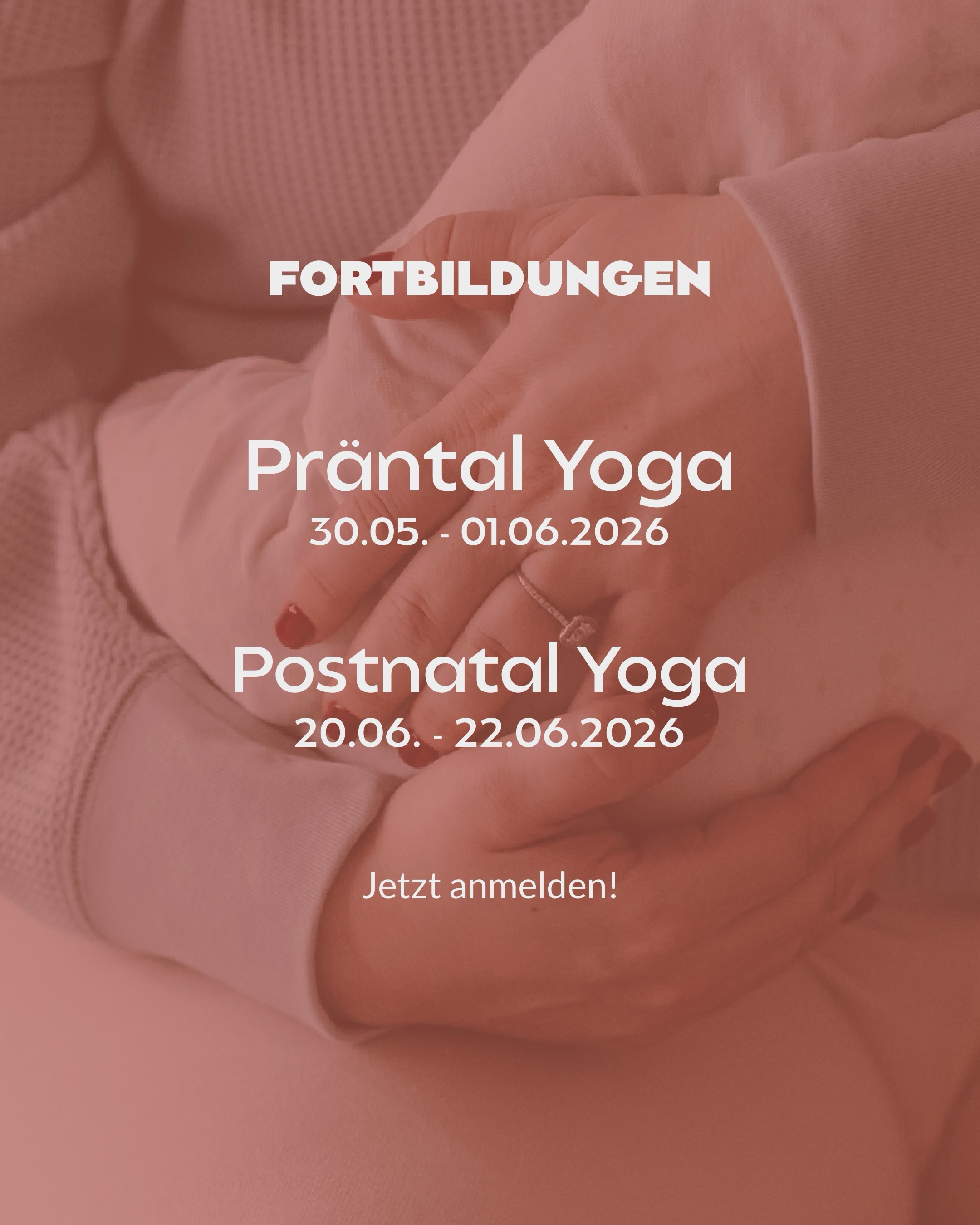🤍 Fortbildung 2026 🤍
Tauche tiefer ein in die Welt von Yoga rund um Schwangerschaft & Rückbildung und erweitere dein Wissen mit unserer praxisnahen Fortbildung. ✨
🤰 Pränatal Yoga Fortbildung
📅 30.05. – 01.06.2026
👶 Postnatal Yoga Fortbildung
📅 20.06. – 22.06.2026
Diese Fortbildungen richten sich an Yogalehrer:innen, Trainer:innen und alle, die Frauen achtsam durch Schwangerschaft und die Zeit danach begleiten möchten. 🌿
Freue dich auf fundiertes Wissen, Praxis, Austausch und wertvolle Tools für deinen Unterricht. 💫
Jetzt anmelden & Platz sichern. 🤍