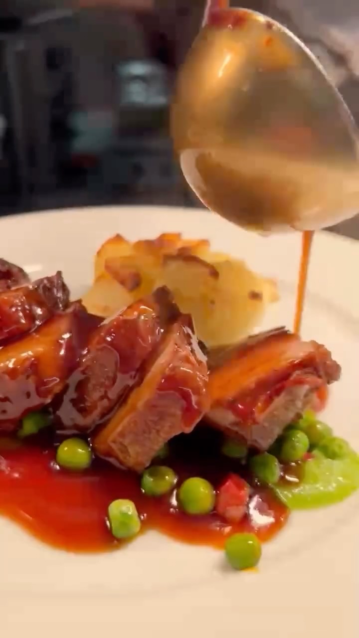 We almost forgot that this was the whole point… 🤤
Book a table via the link in our bio or ☎️
Epsom: 01372 721309
Cheam: 0208 394 2000
Tadworth: 01737 353529
Brockham: 01737 845101
Oxted: 01883 722207
#thegrumpymole #grumpymole #duck #goodfood #chefskiss