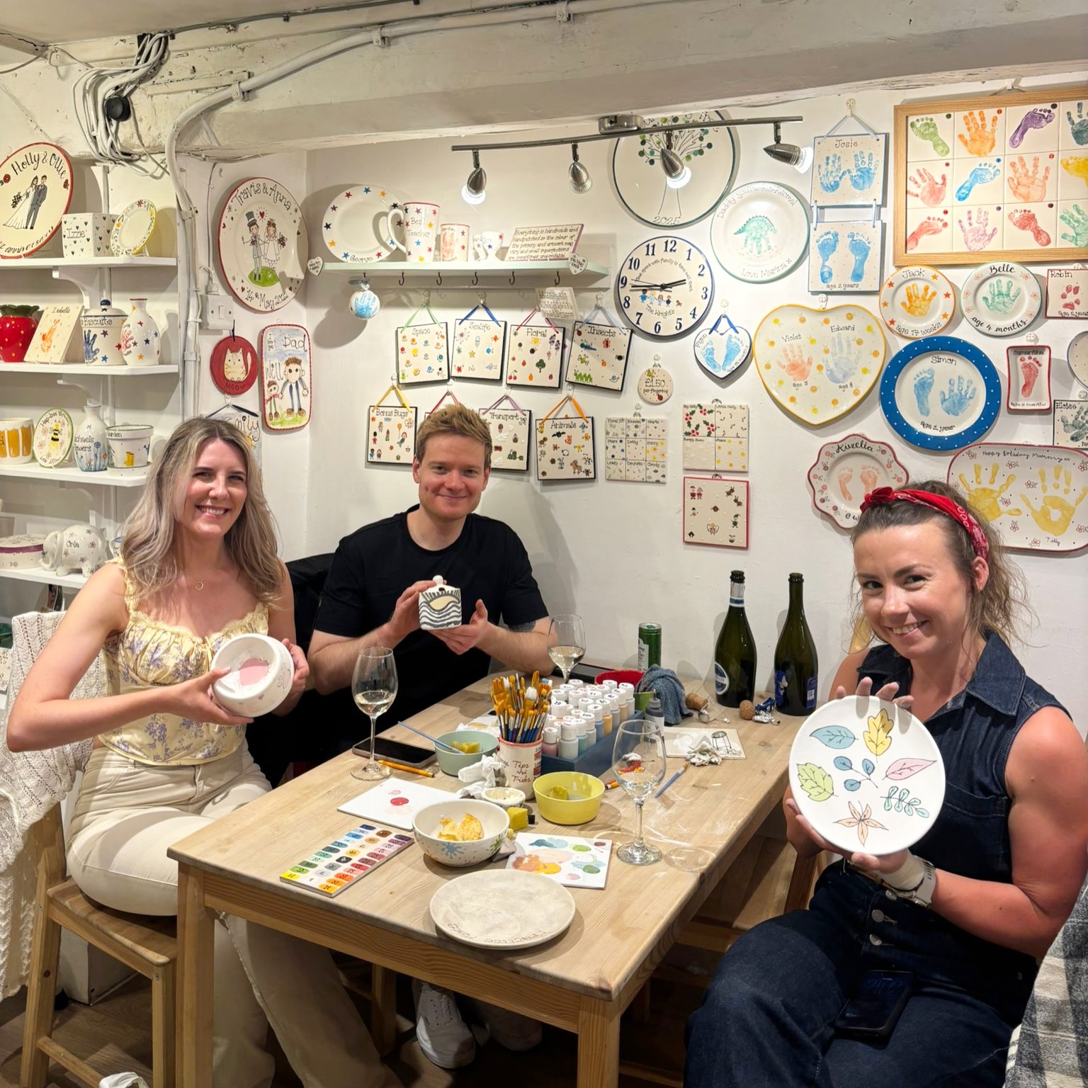Looking for a cosy and creative day out? 🎨
Our paint your own pottery studio is the perfect place to relax, unwind and make something truest unique. Whether you’re catching up with friends, friends planning a family day out, celebrating a birthday or just taking some time for yourself, everyone is welcome to get creative with us 🌈👩🏻🎨
Choose from a huge range of pottery, pick your design and we’ll provide everything you need to create a handmade piece you’ll treasure forever
We’re open 7 days a week, 361 days a year so there is plenty of time to pop in and paint with us. Book online to secure your spot