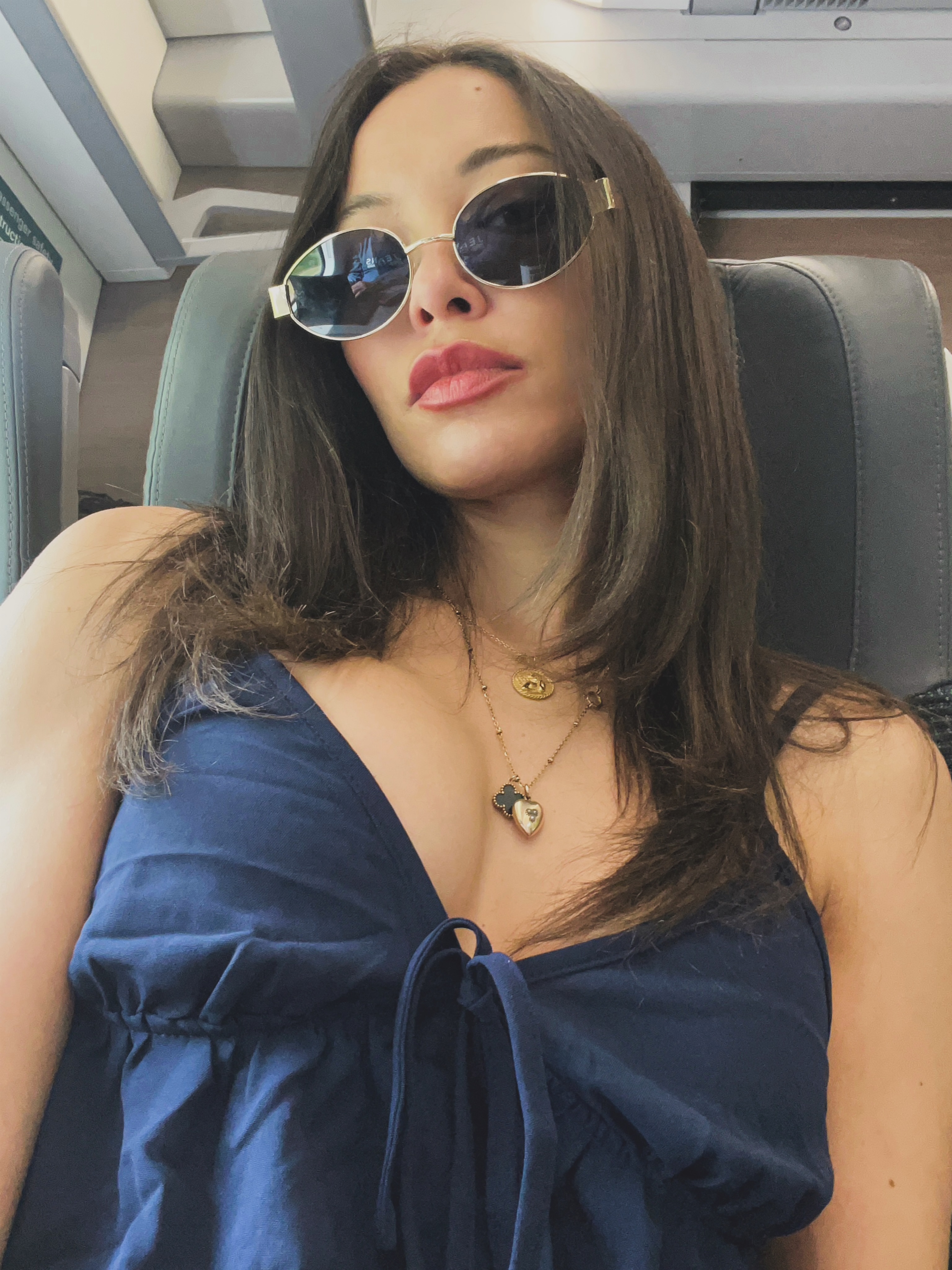 May mood
#ad
Simplicity amongst the chaos and travel adding in-some navy and retro 90s spice girl sunnies lol
70213903- blue top
388735957- sunglasses
Download the SHEIN App to check out these amazing stores and unlock the latest fashion trends anytime, anywhere!
Search & follow Rafferiza and Livesso on SHEIN and use 🎫UKF4annishialunette156
to enjoy exclusive discounts! 🦋