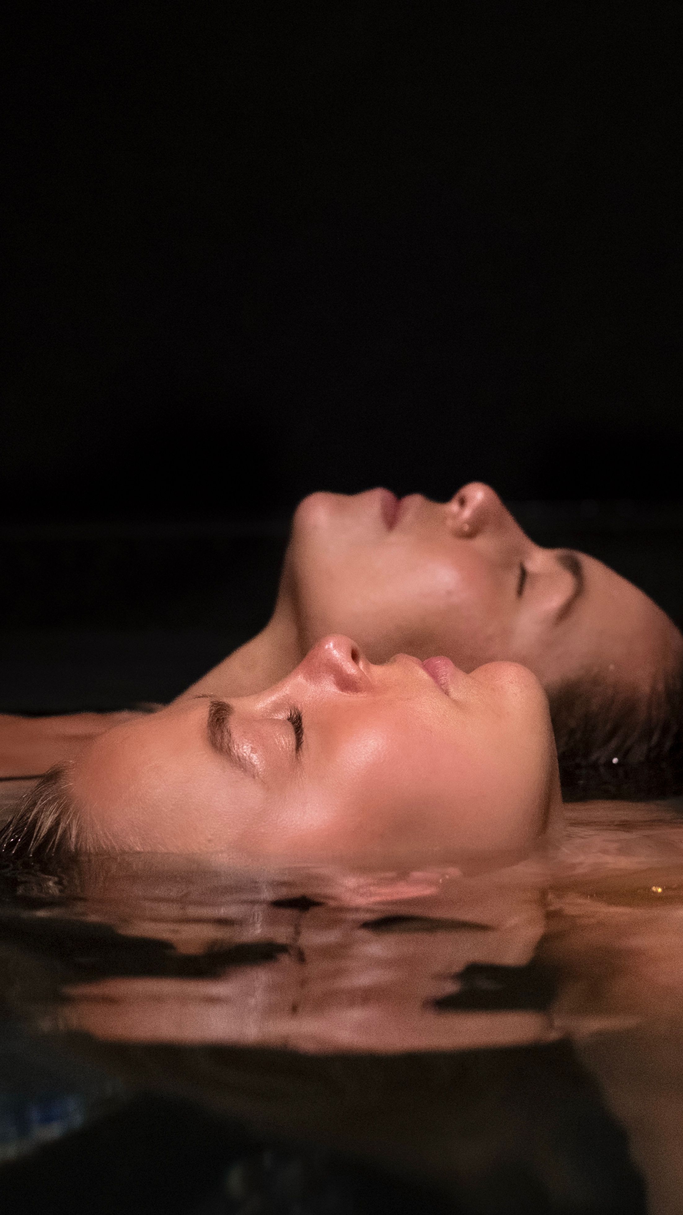 There’s a particular kind of stillness that comes from being somewhere like this with your favourite people. Treatments and bathhouse, paired together for groups of up to six.
Ember Bathhouse · Osborne Park · Perth
