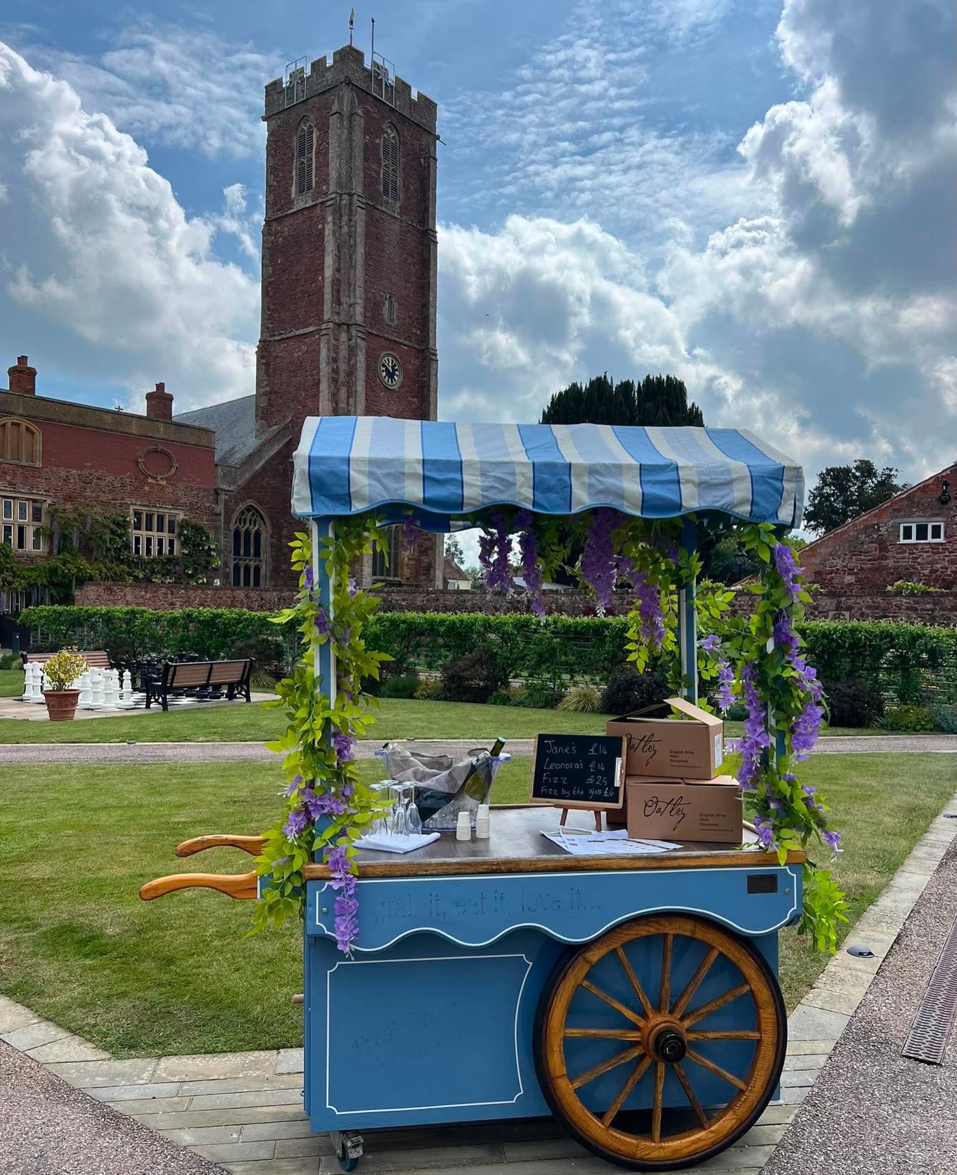 Paula just sent this, she’s all set up at The Walled Gardens of Cannington plant fair. Why not pop in if you’re local?